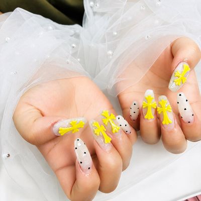 チップ長いさ出しシンプルデザインネイル