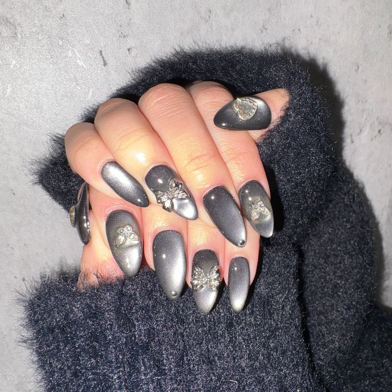Nails by Akari