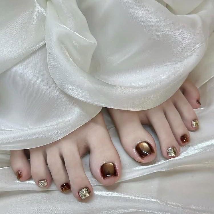 Mirai_Nails
