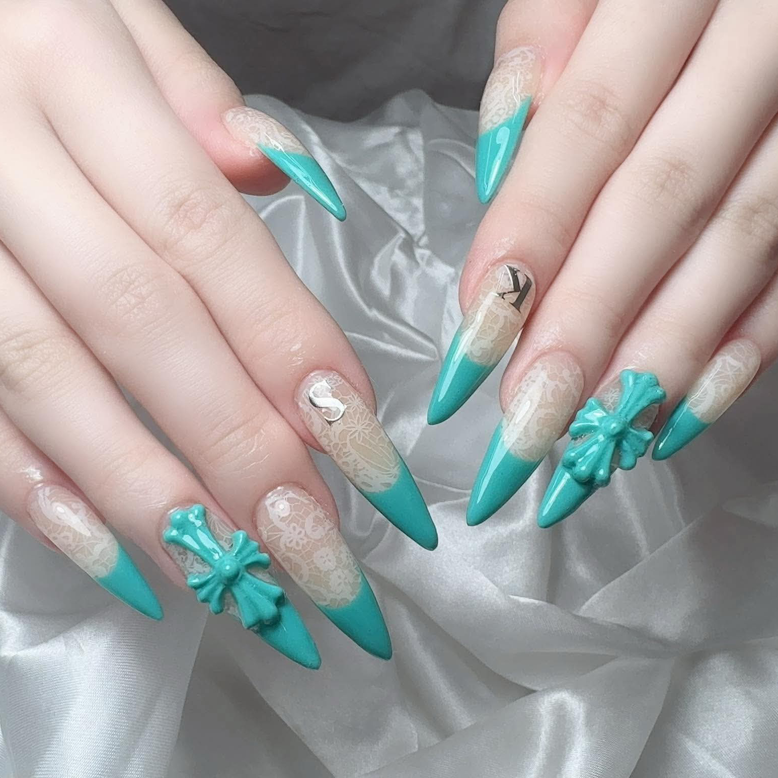 Hara01_Nail