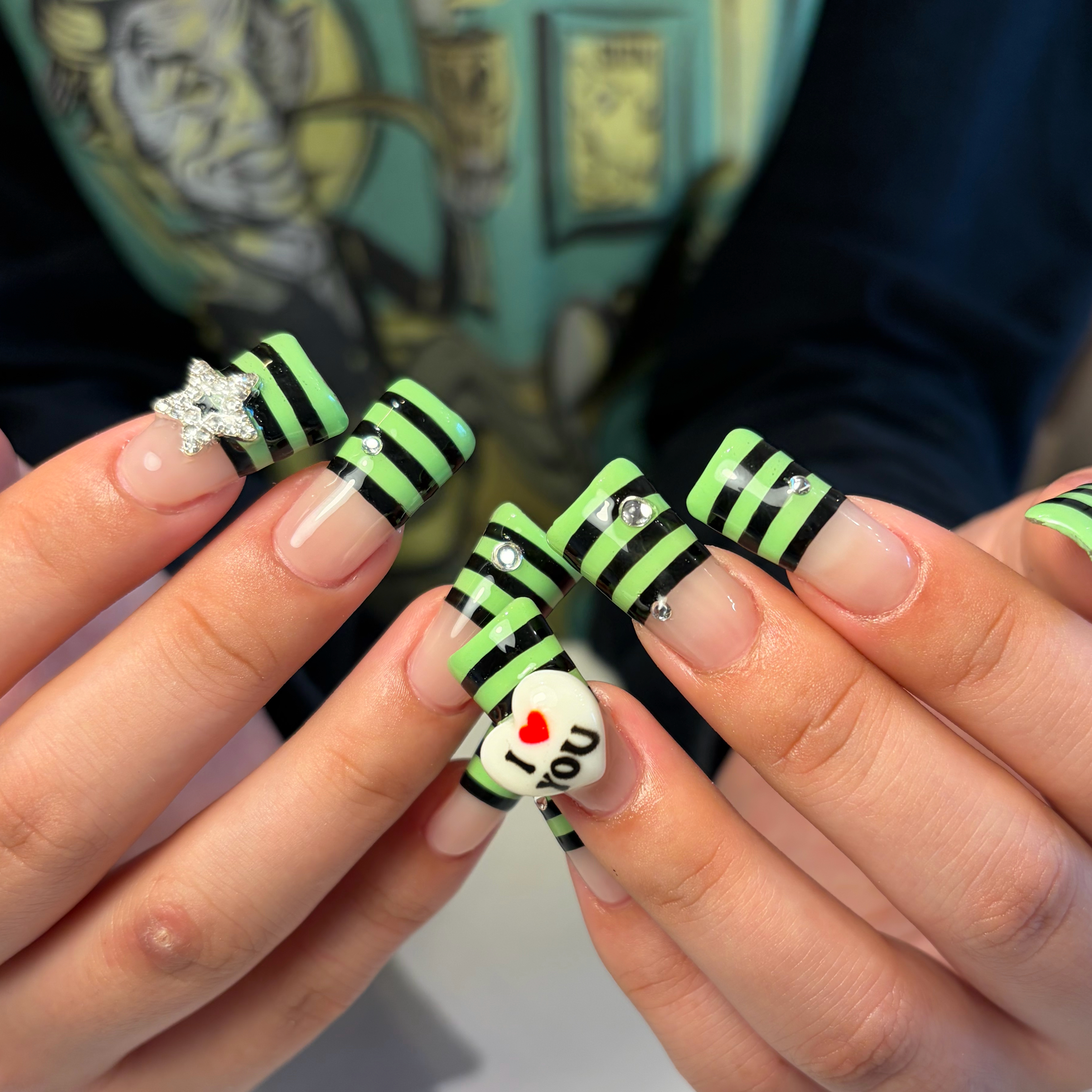 Aura.nail