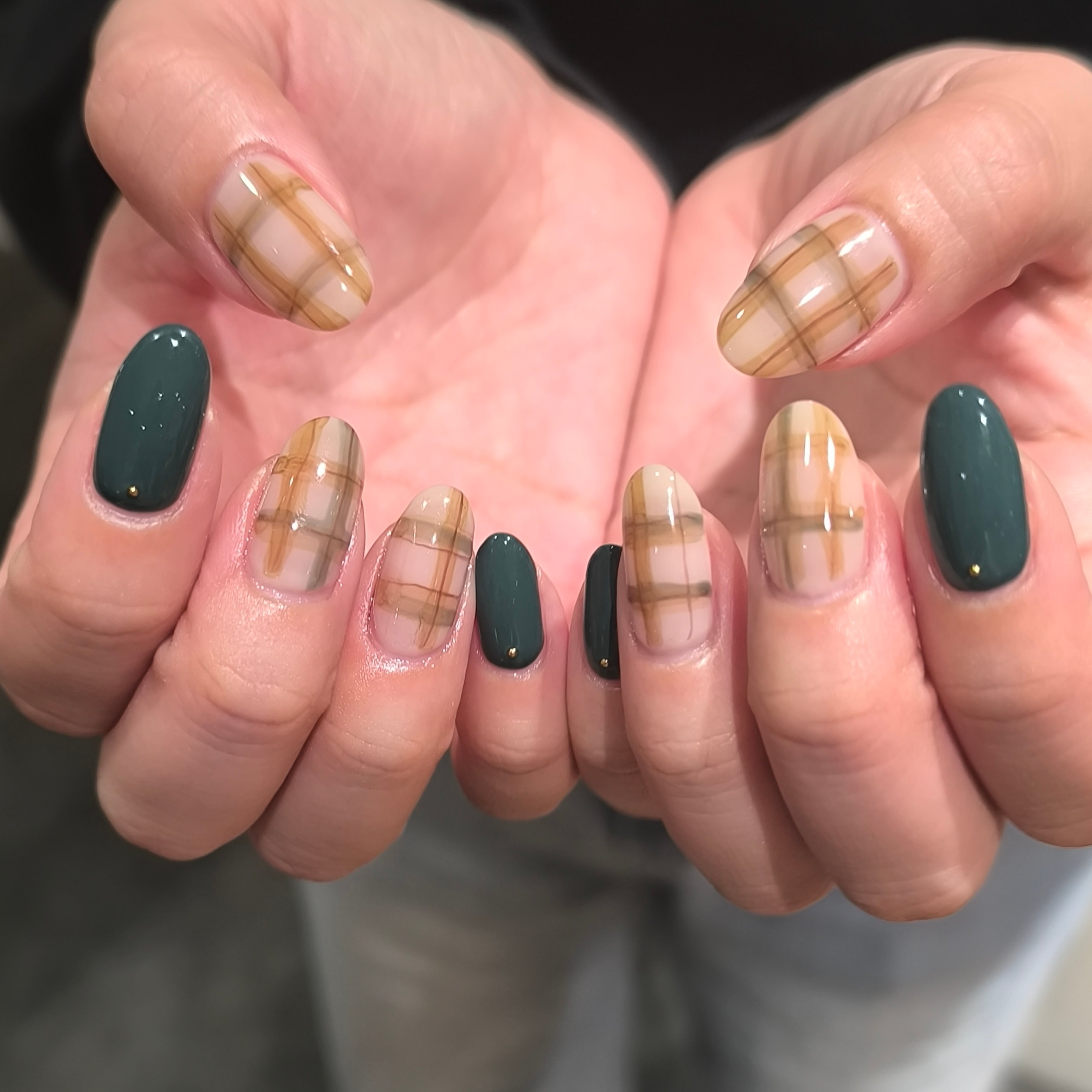 acanthus.nail
