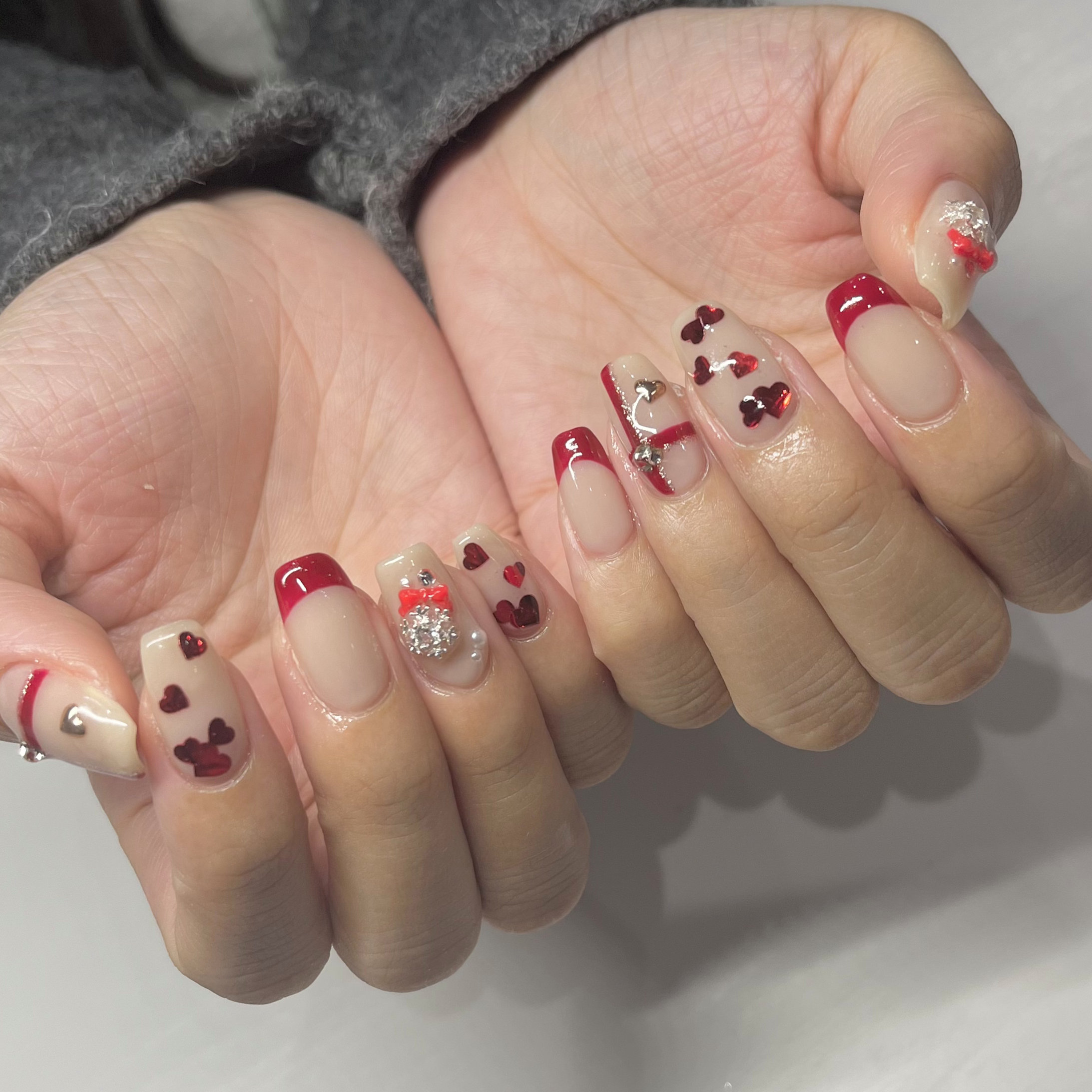 IRIS.nail
