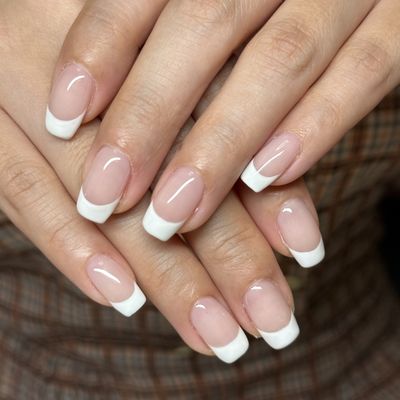 フレンチネイル🩰【ベースにワンカラーあり】