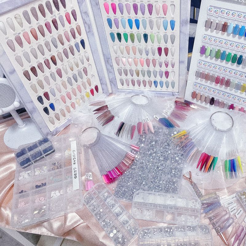 nail salon glossy