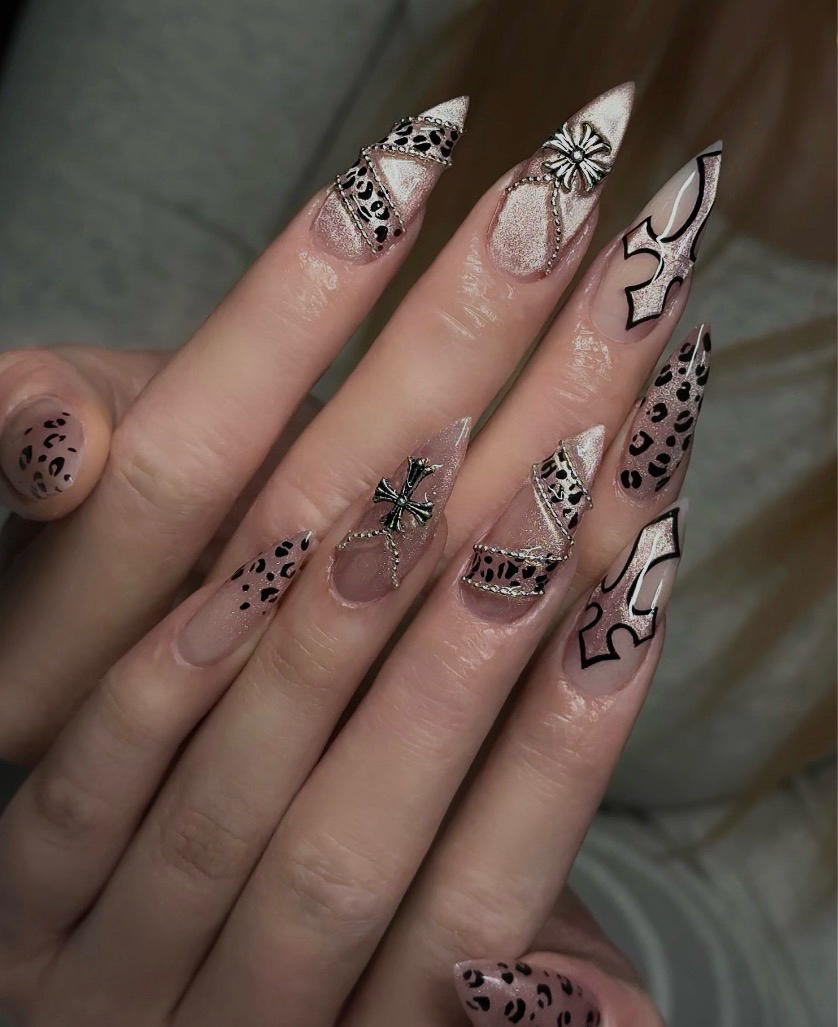 AMI_NAIL_KEBUKURO