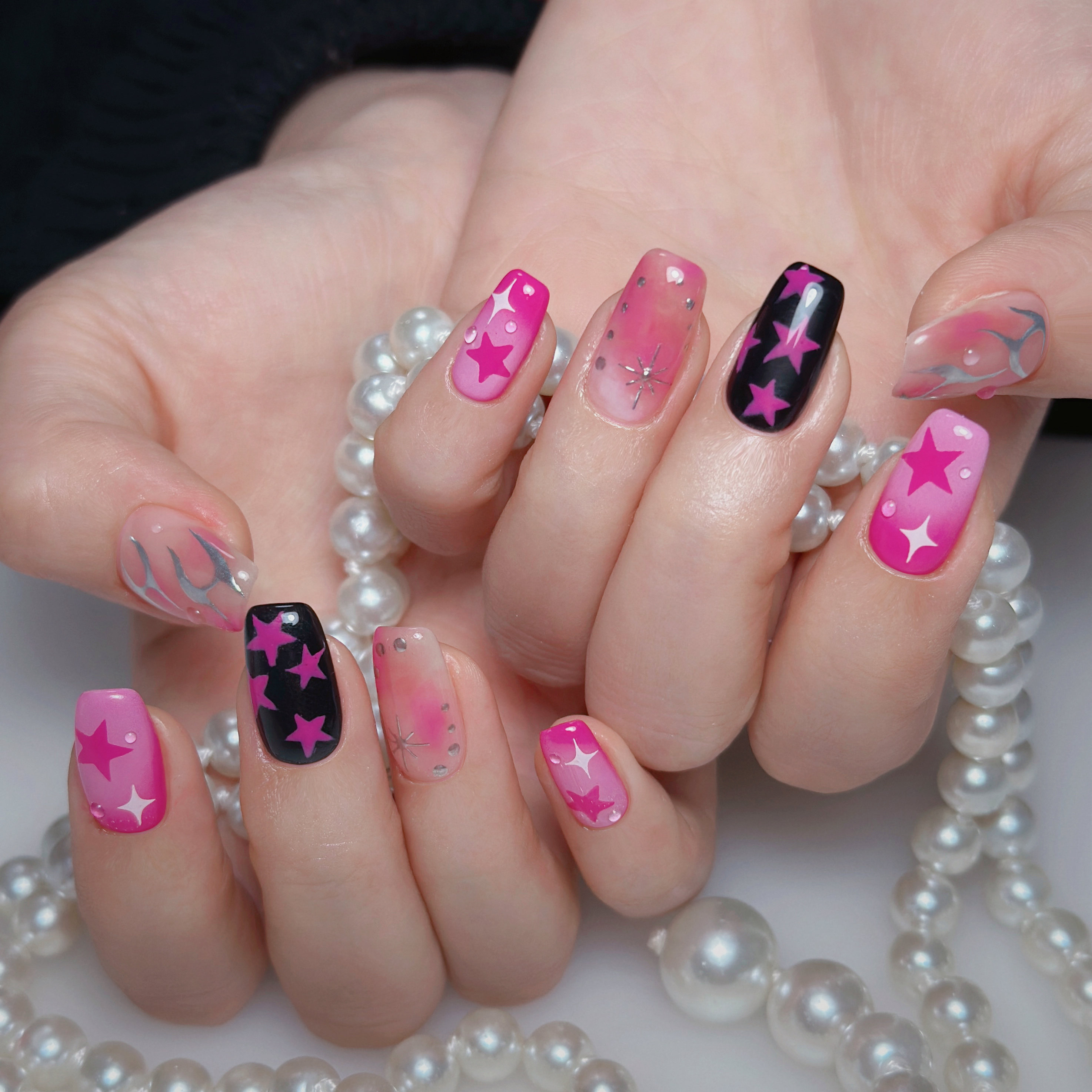 thumbs.up.nail
