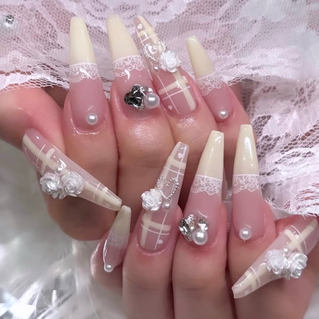Anna_josie.nail