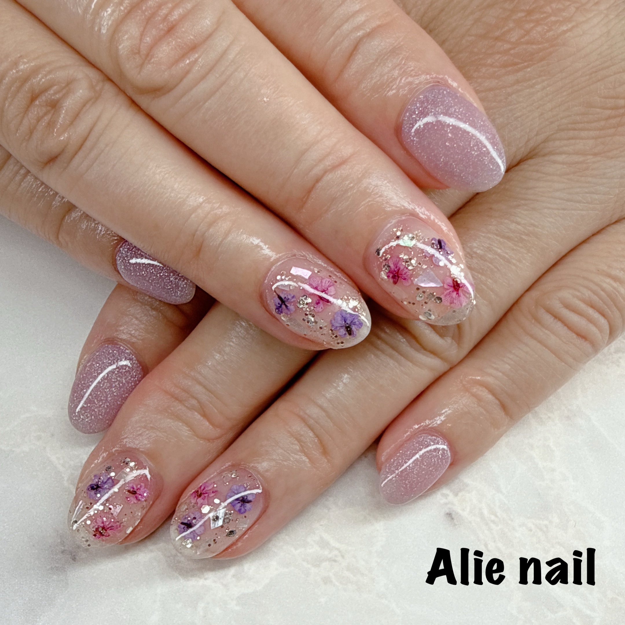 Alie_nail.0822