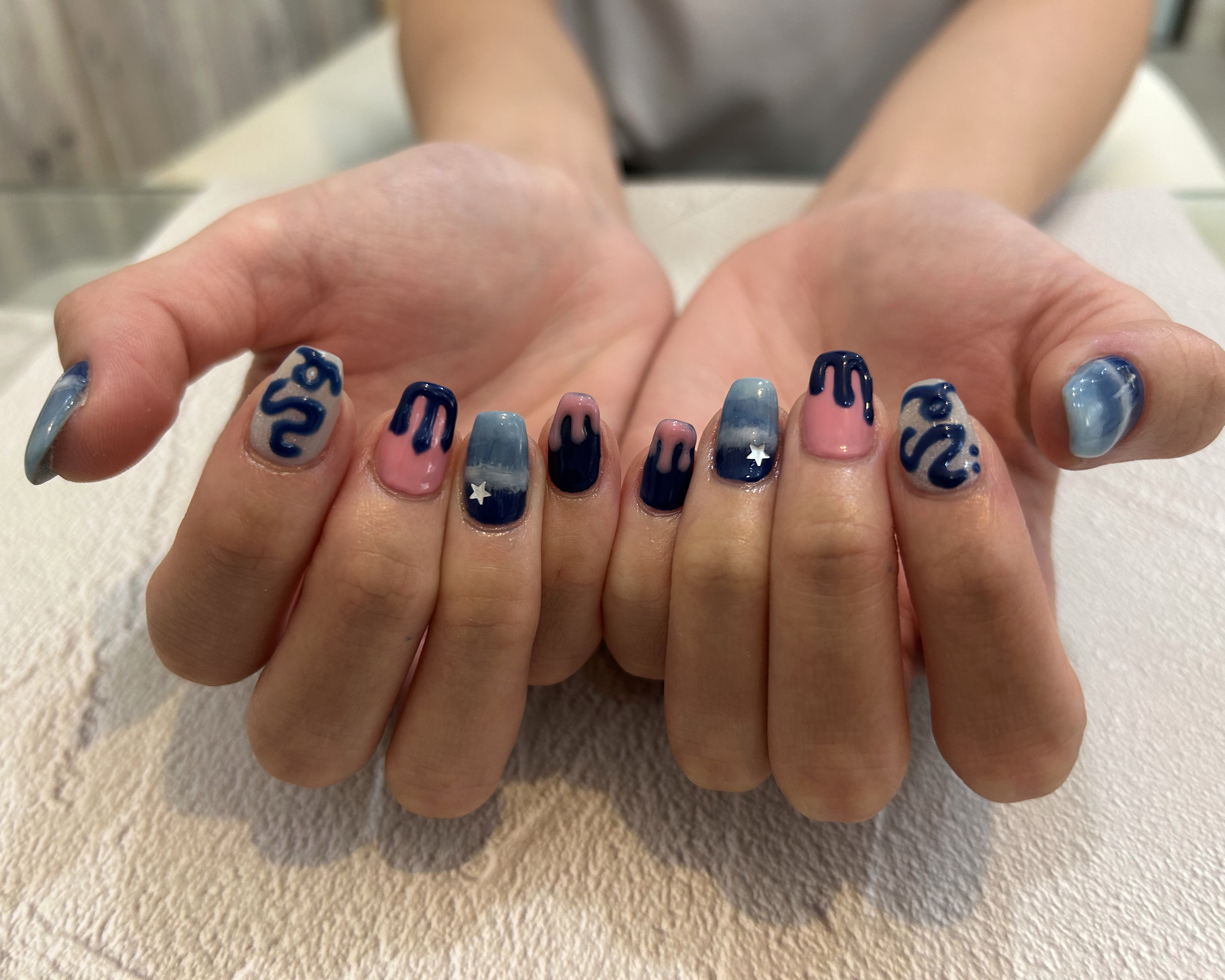 nails.ST