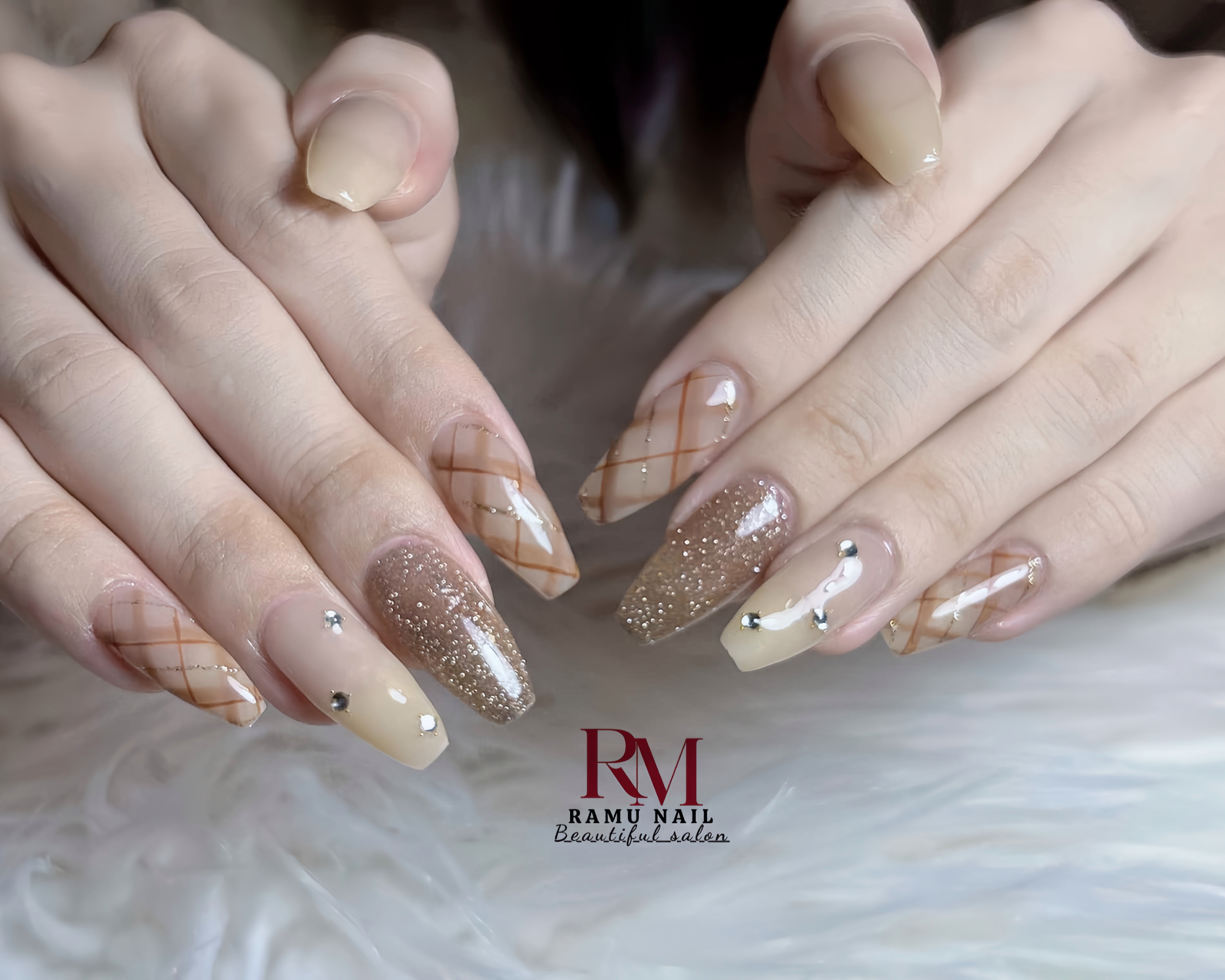 Rose__nail