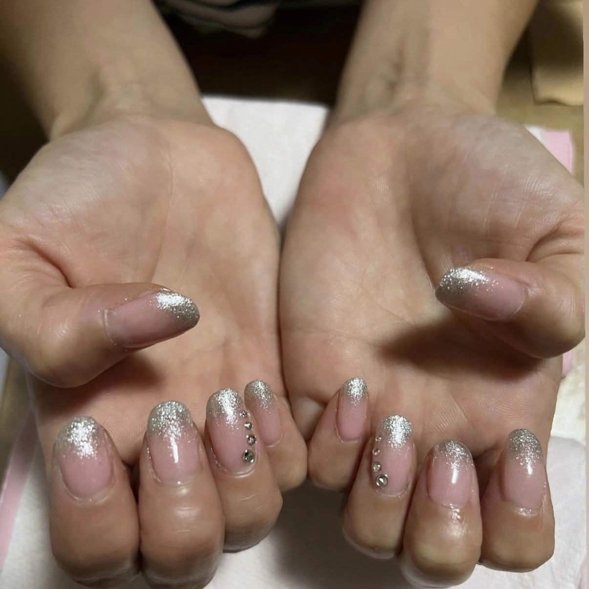 nail_ruka