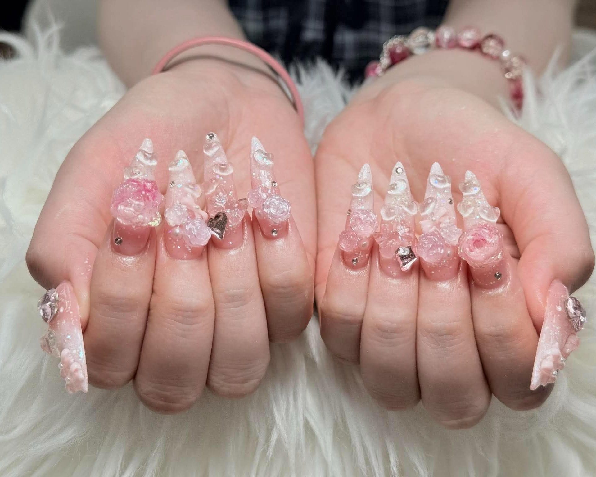 Har02_Nail