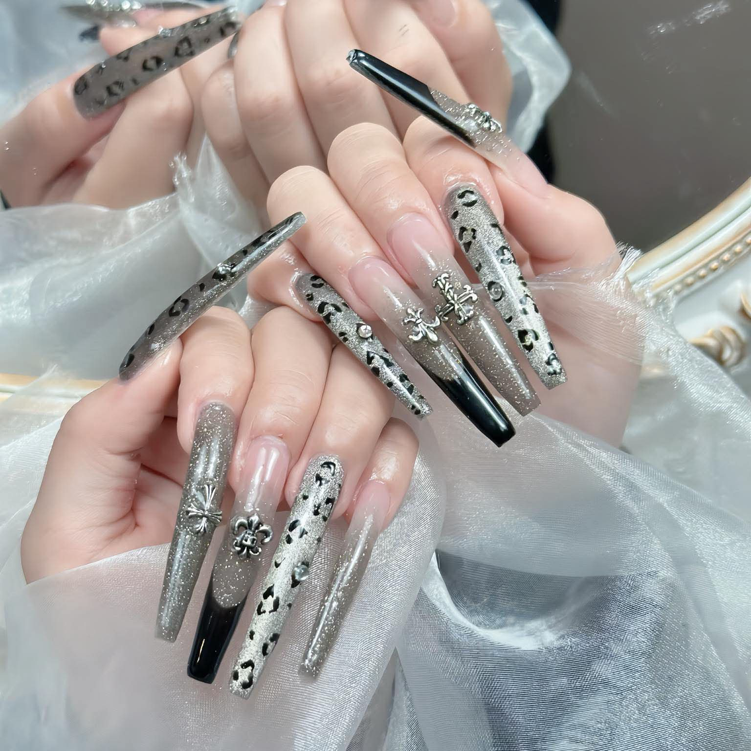 elimuse.nail