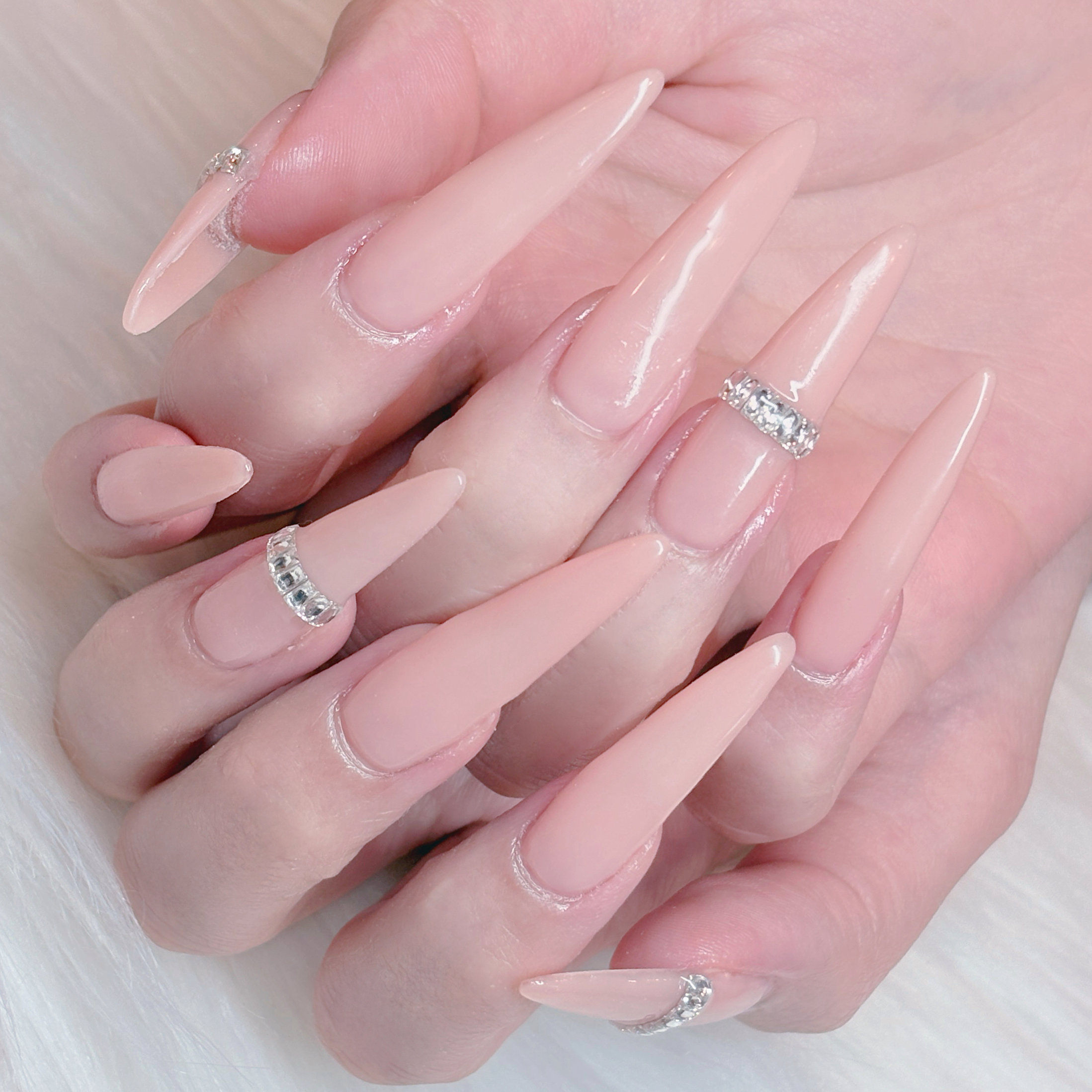 Emmy__Mint