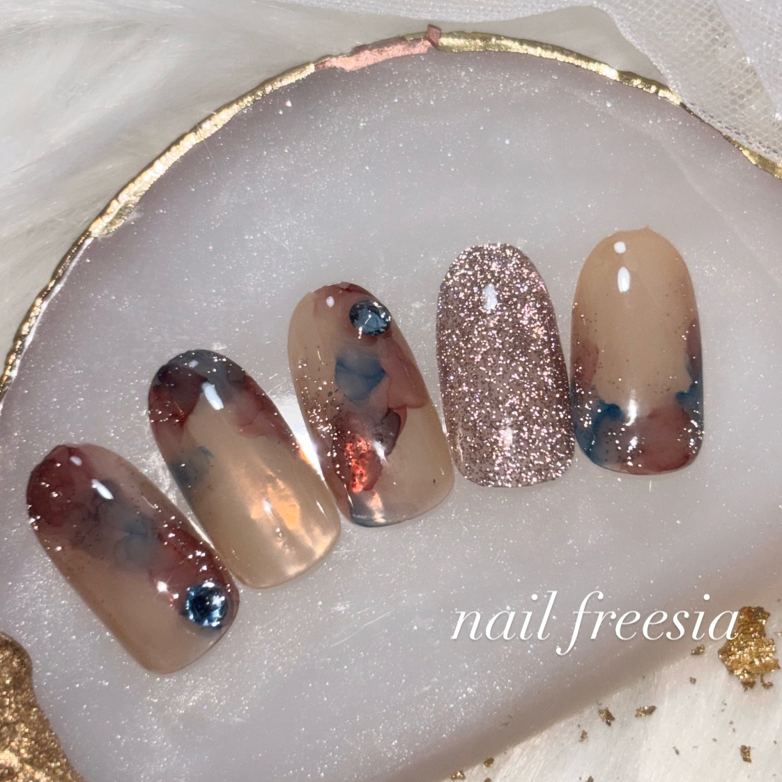 nail_freesia