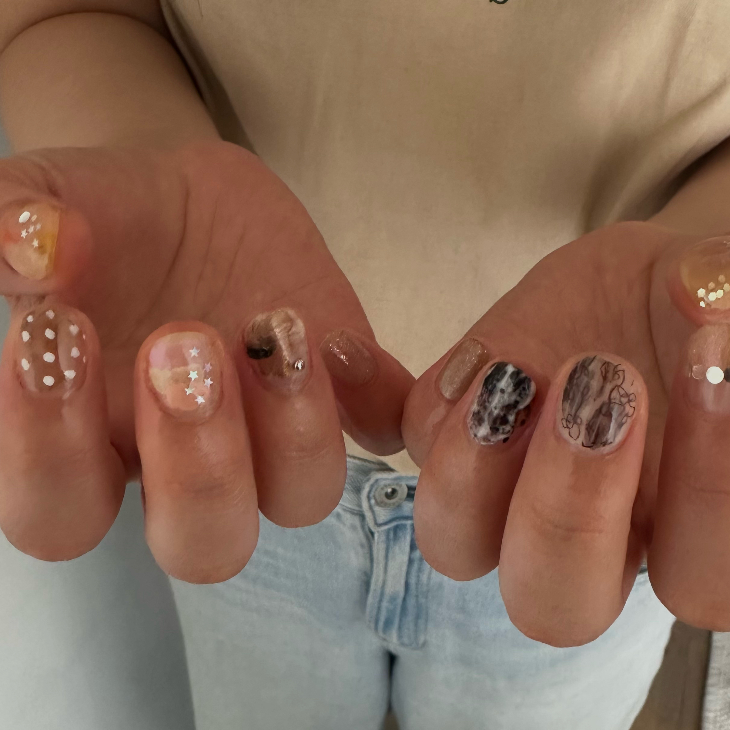 ana_nail