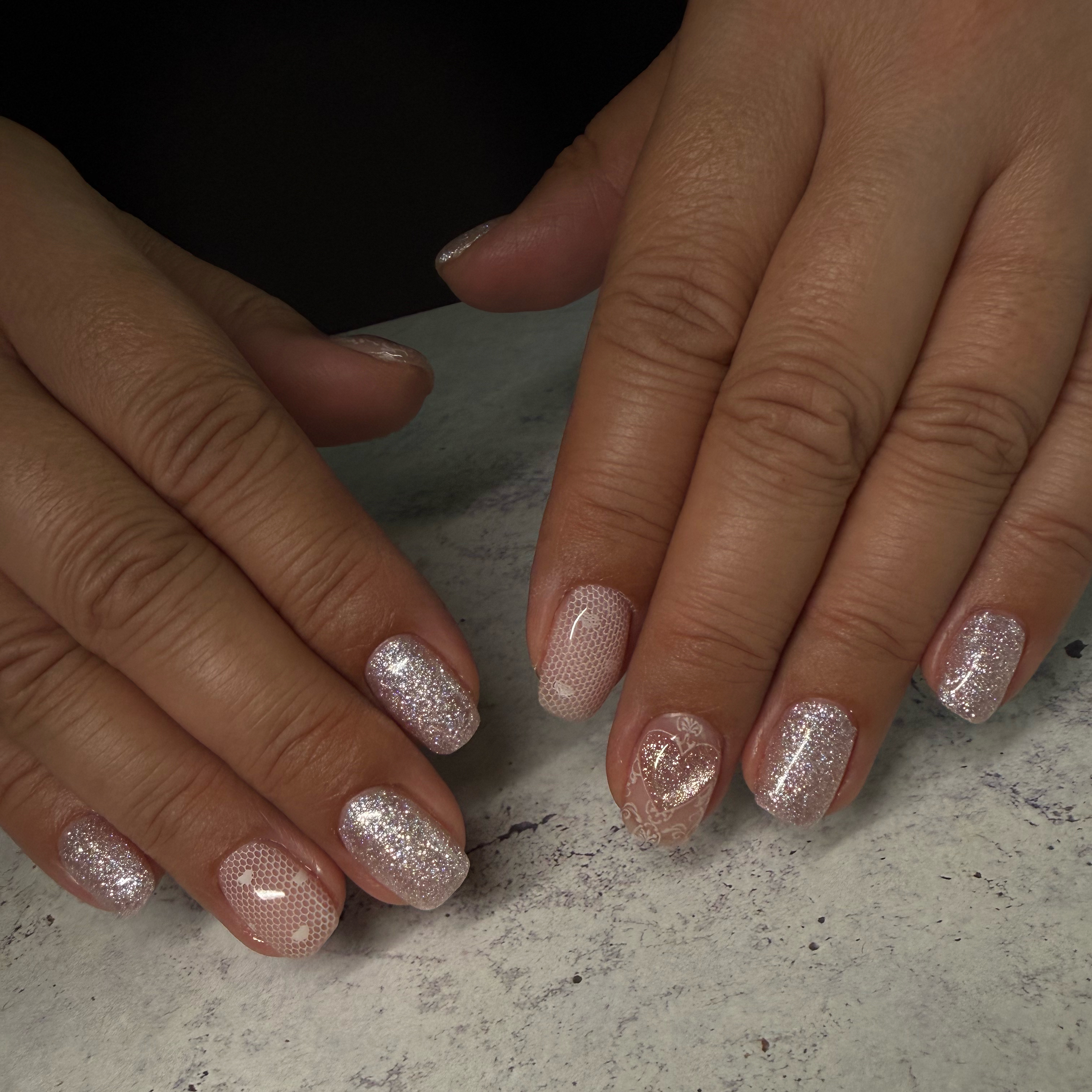 Nail975