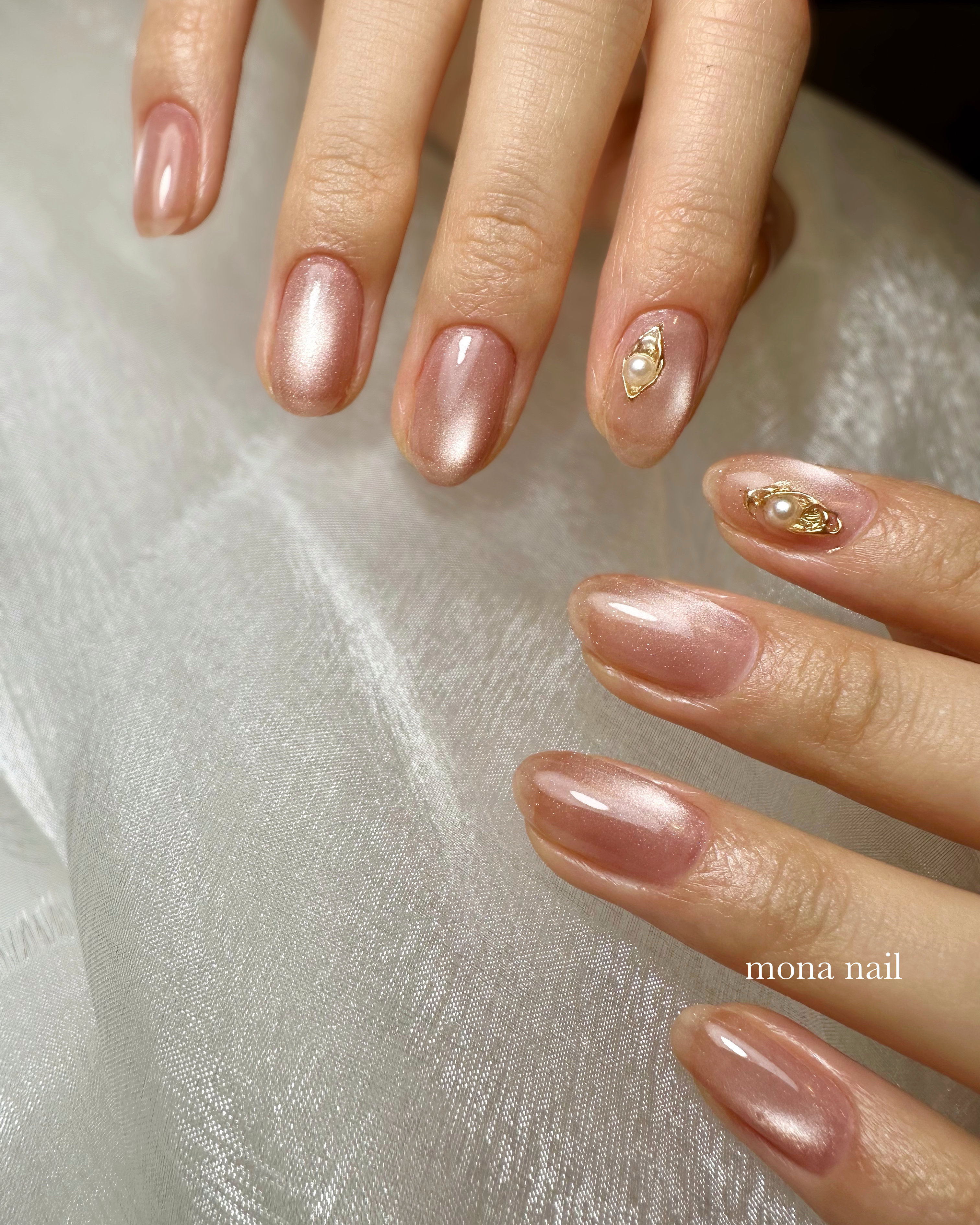 mona_salon