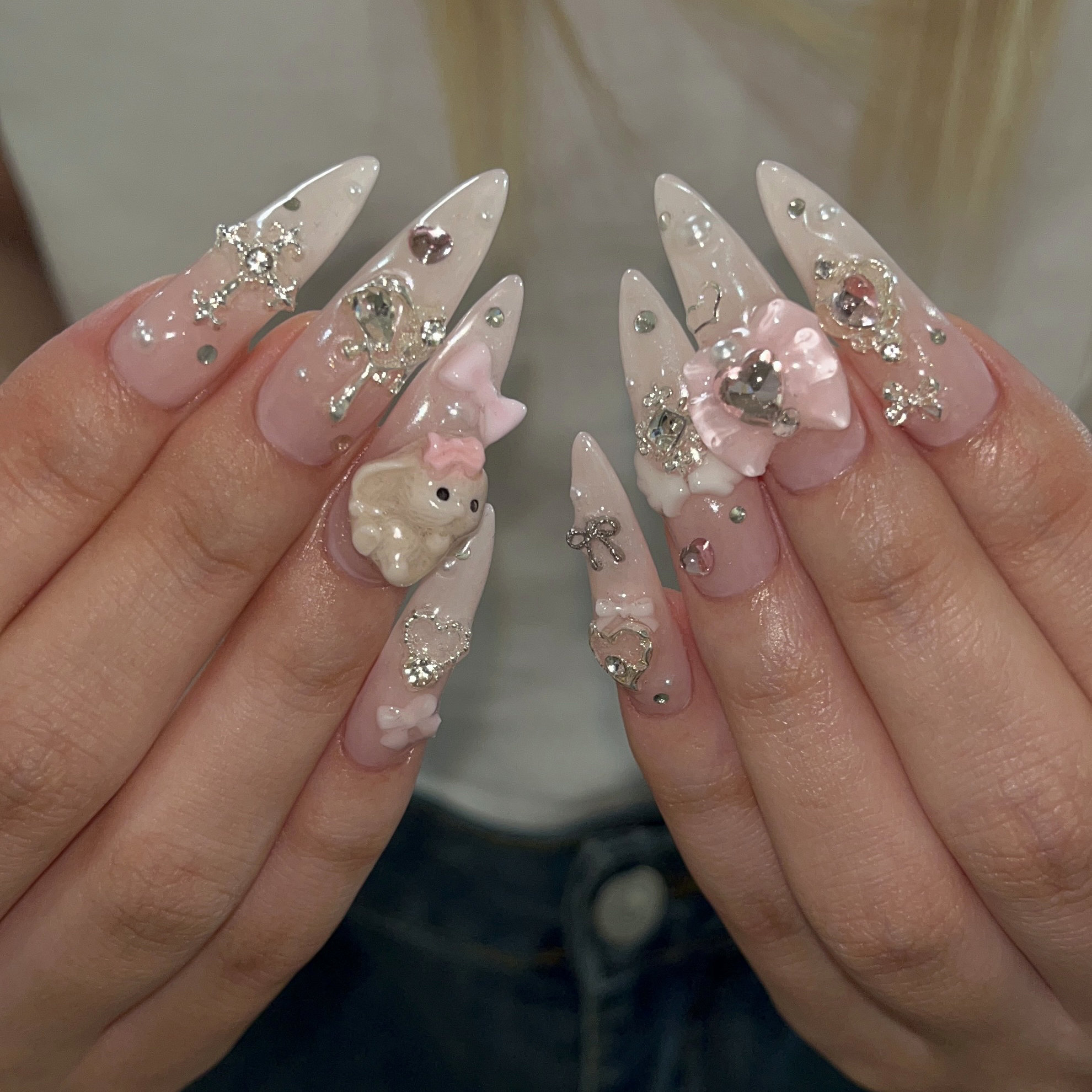 nails_maho