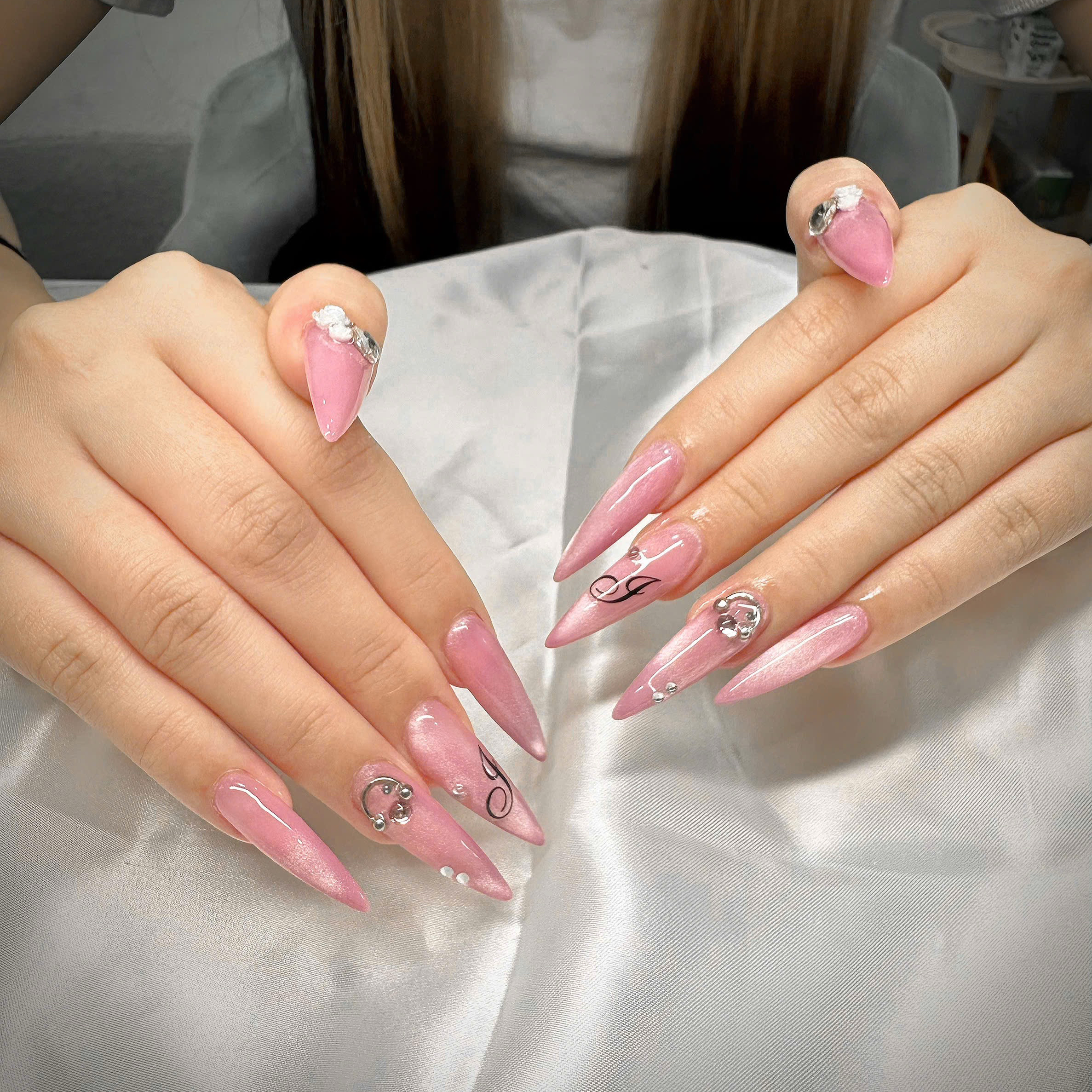 HAPPI_NAIL