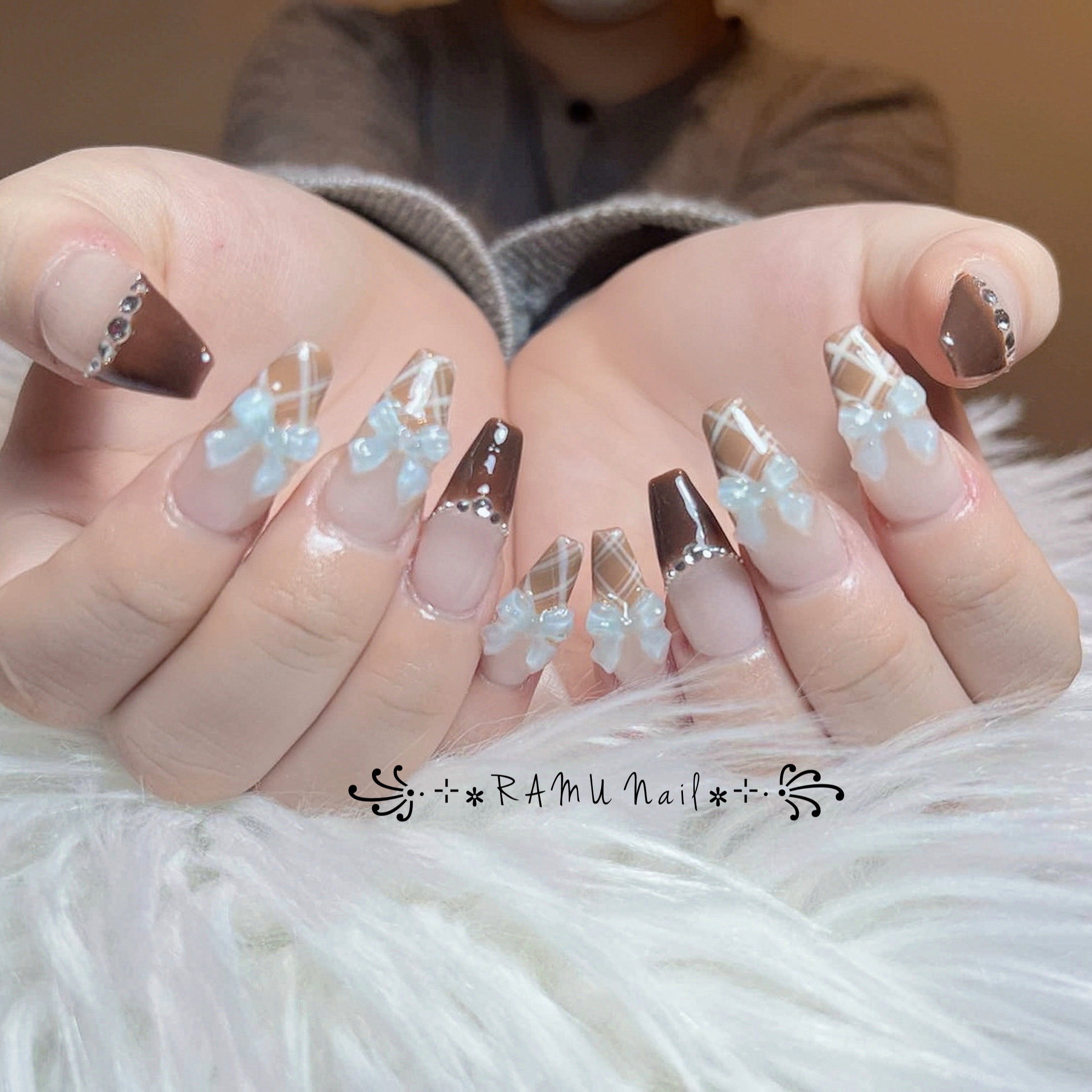 Rose__nail