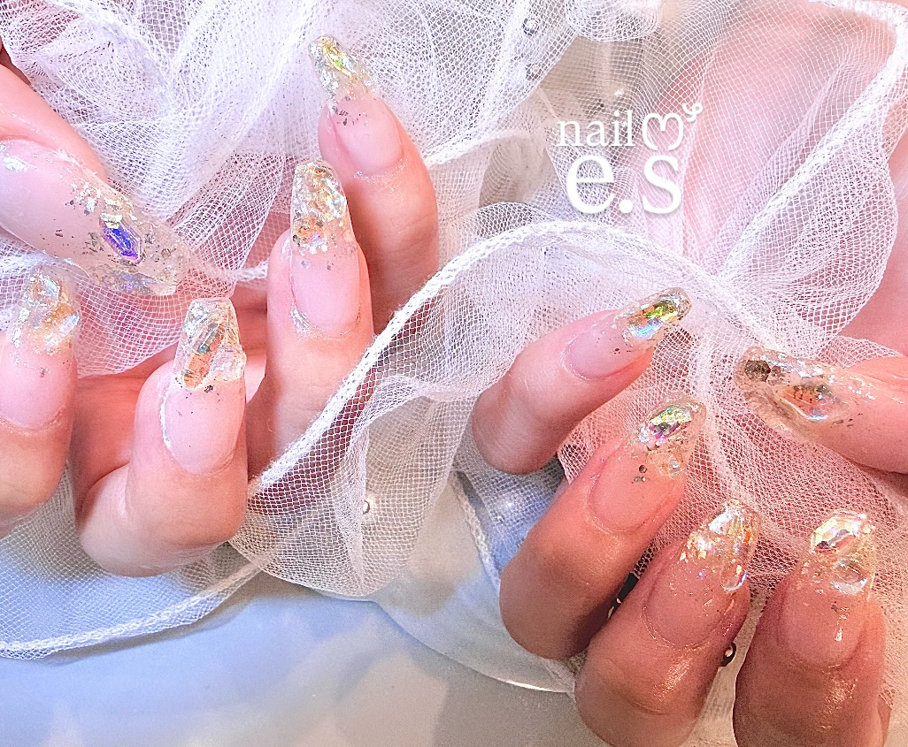 e.s_nail