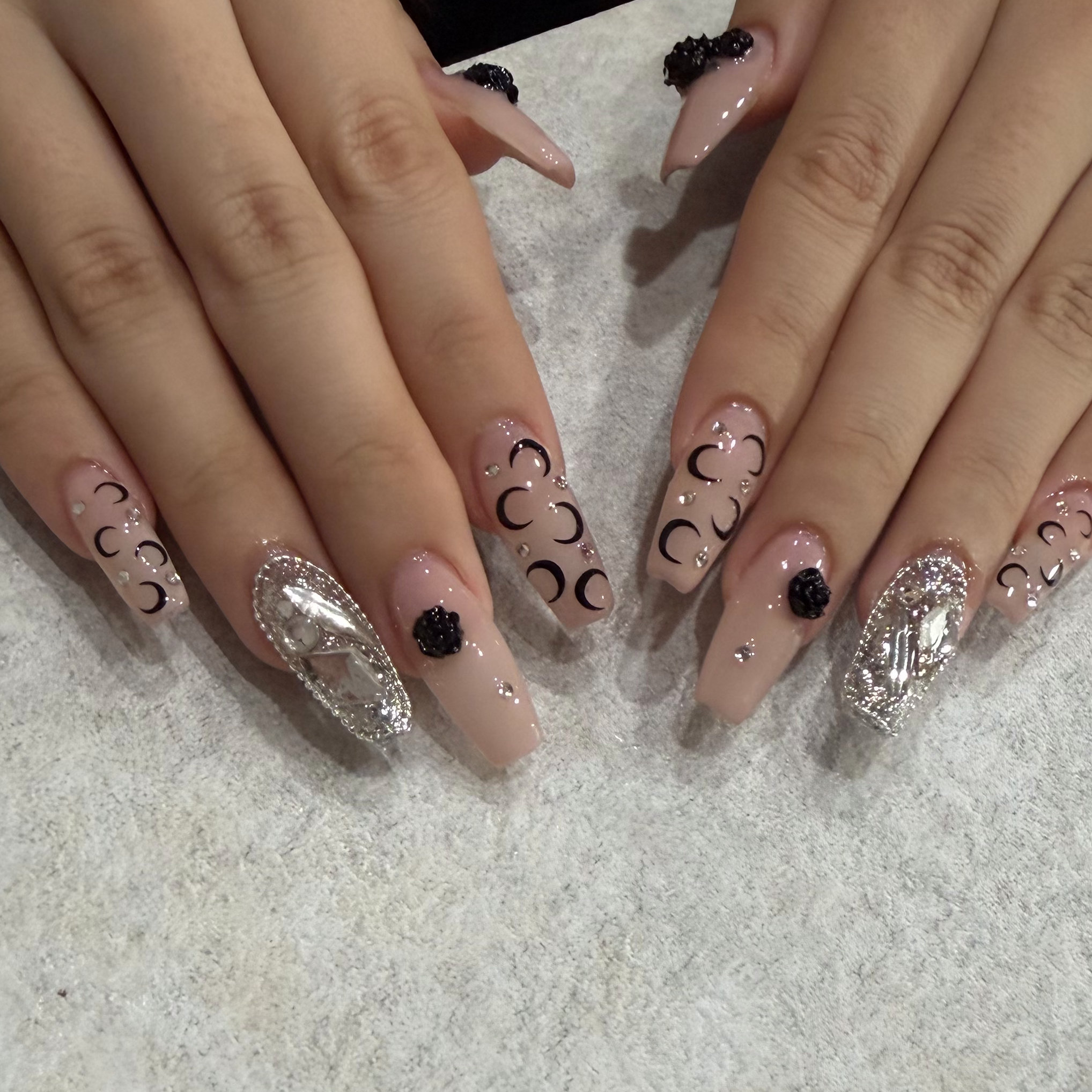 seeu_nail