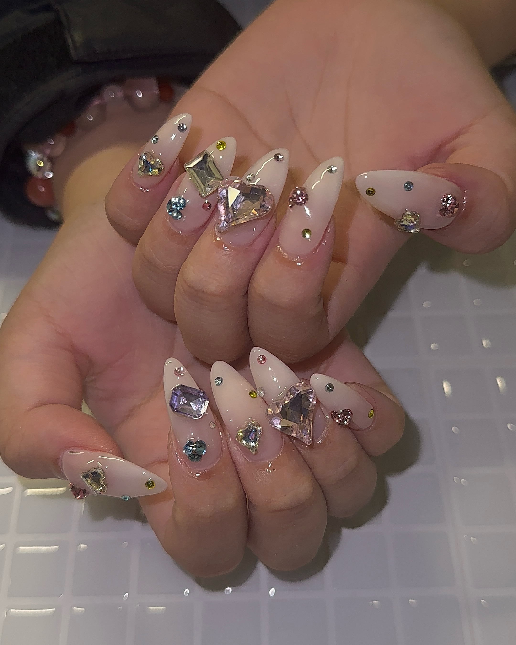 nail_hbk