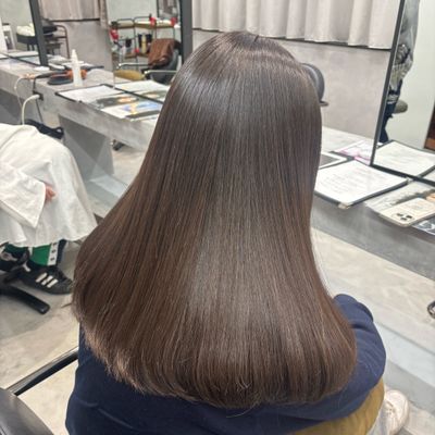 ノンダメージサロンでしかできない
ホリスティック縮毛矯正＋カット