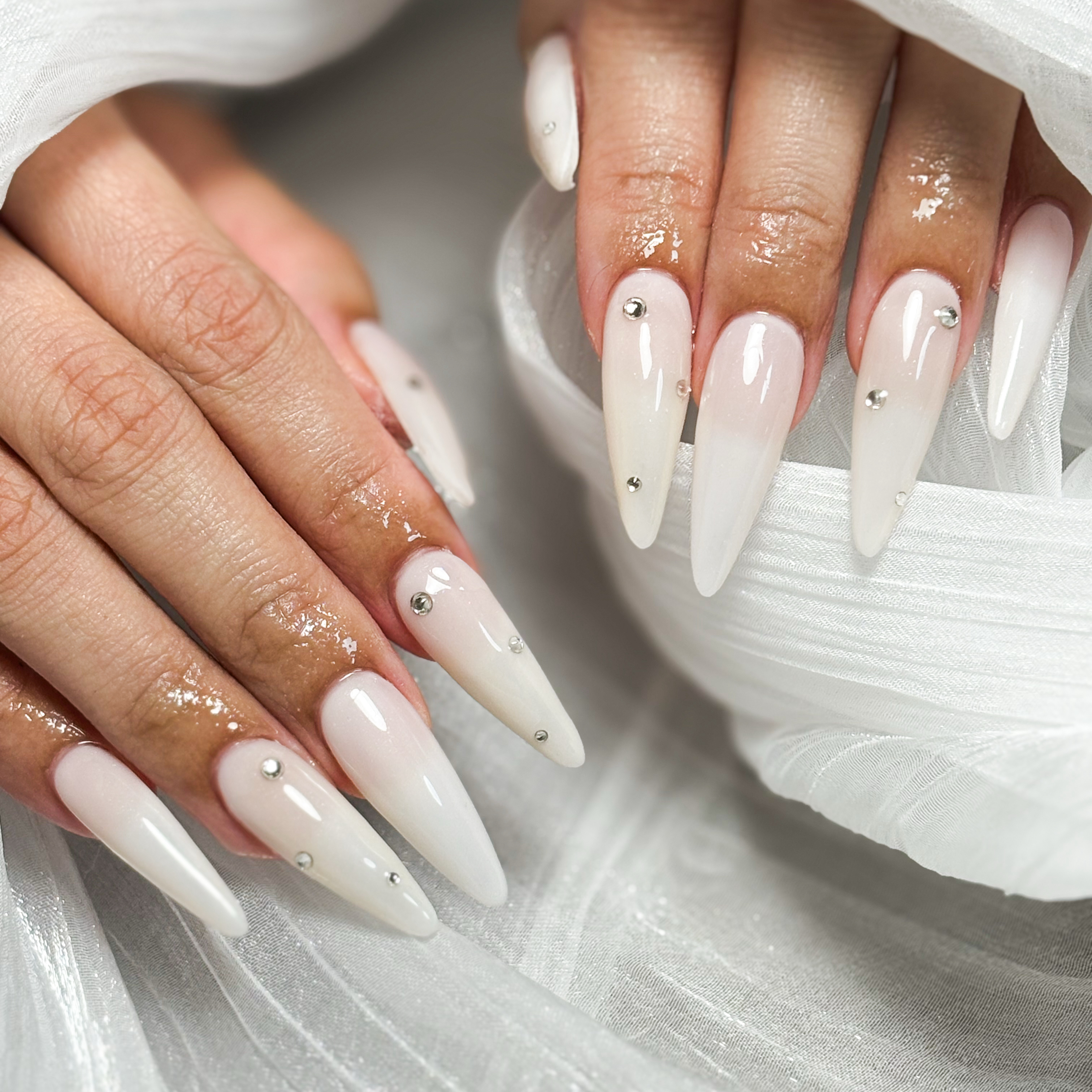 Lia__nail