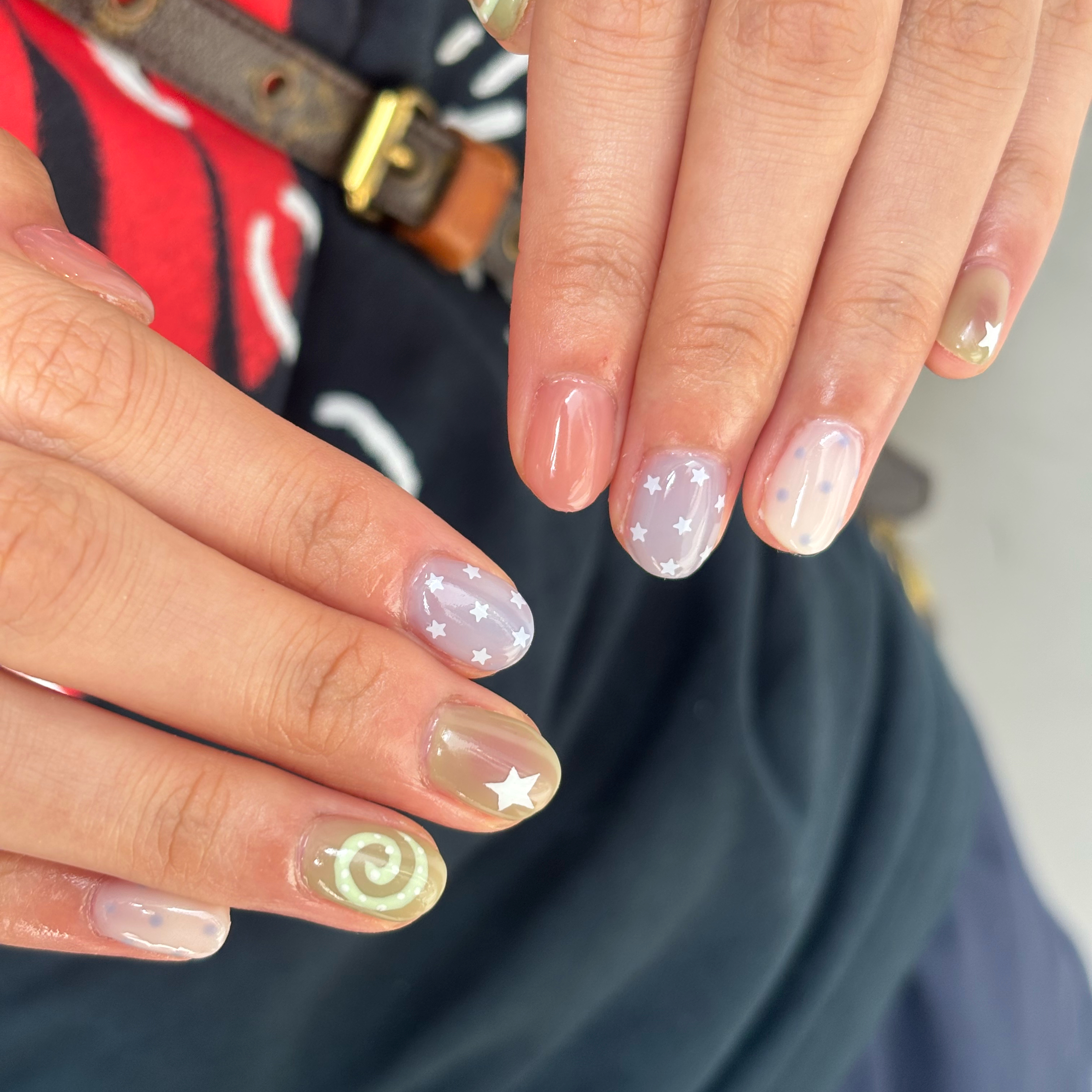 Nail_ayata