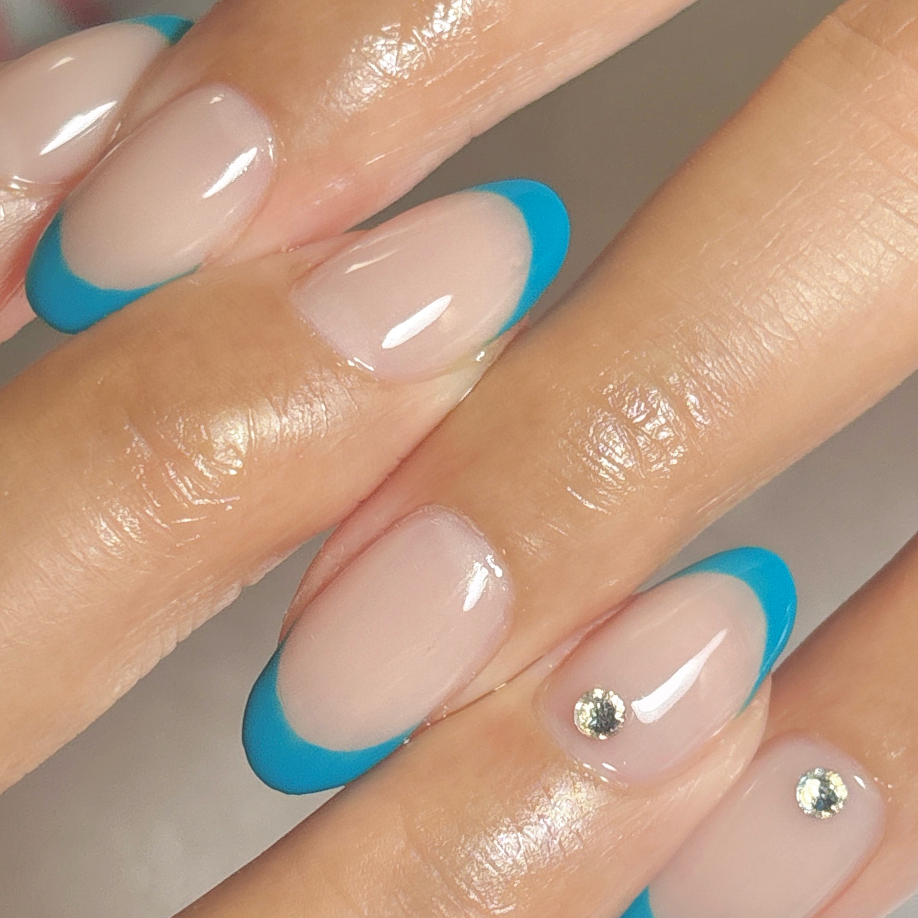 Nail_salon_Attirant_YUINA