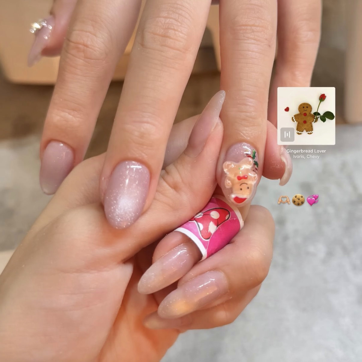 FLUFFY__nail