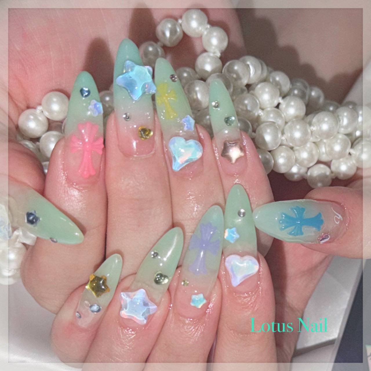 Lotus_Nail