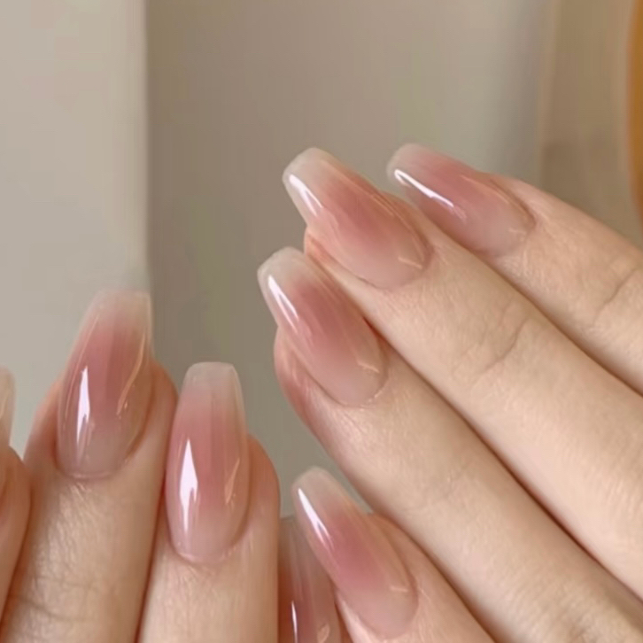 Mira.nail