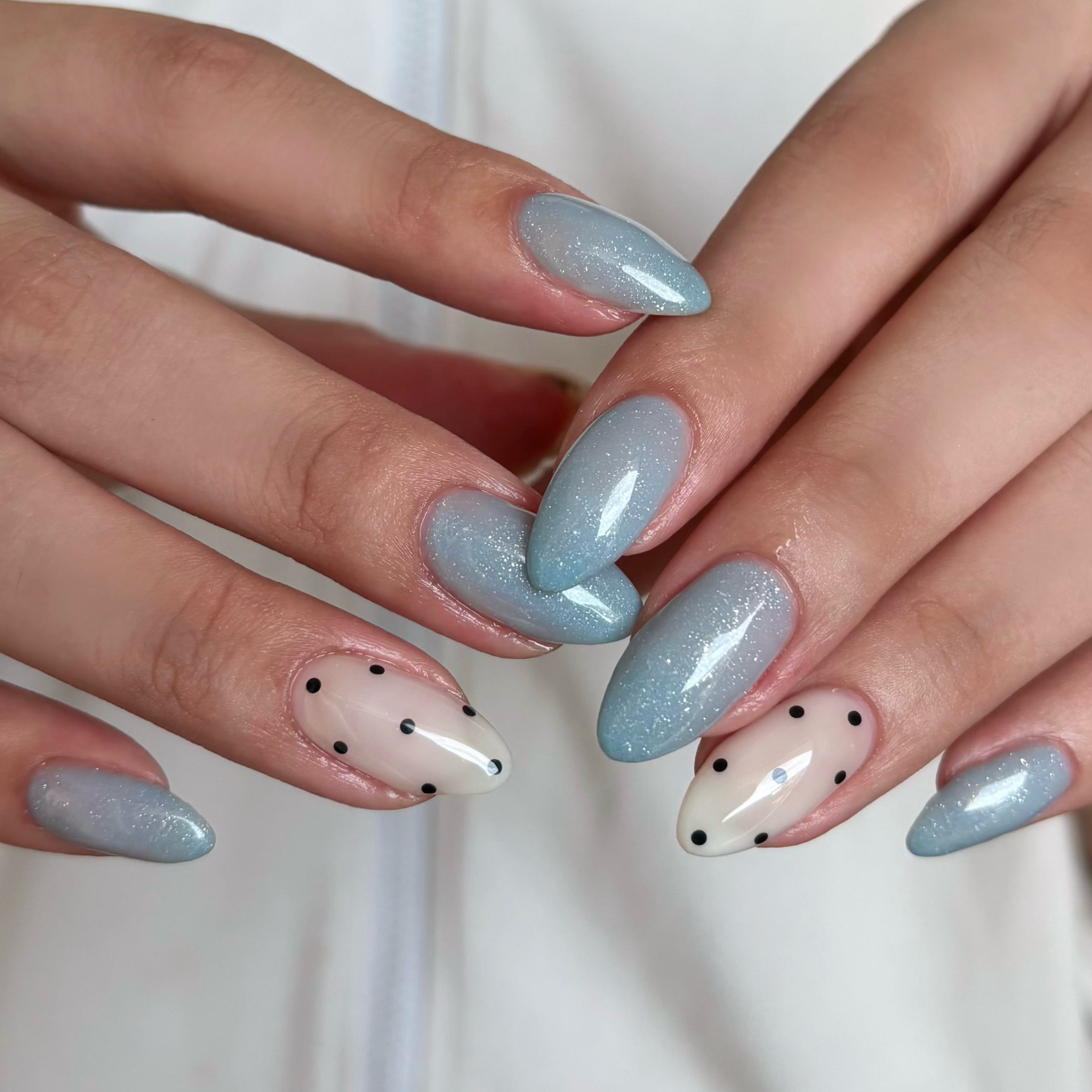 flore__nail