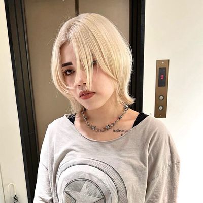 💖複雑履歴やホワイトを目指したい方💖
カット💇🏻‍♀️➕ブリーチ2回➕トリートメント✨