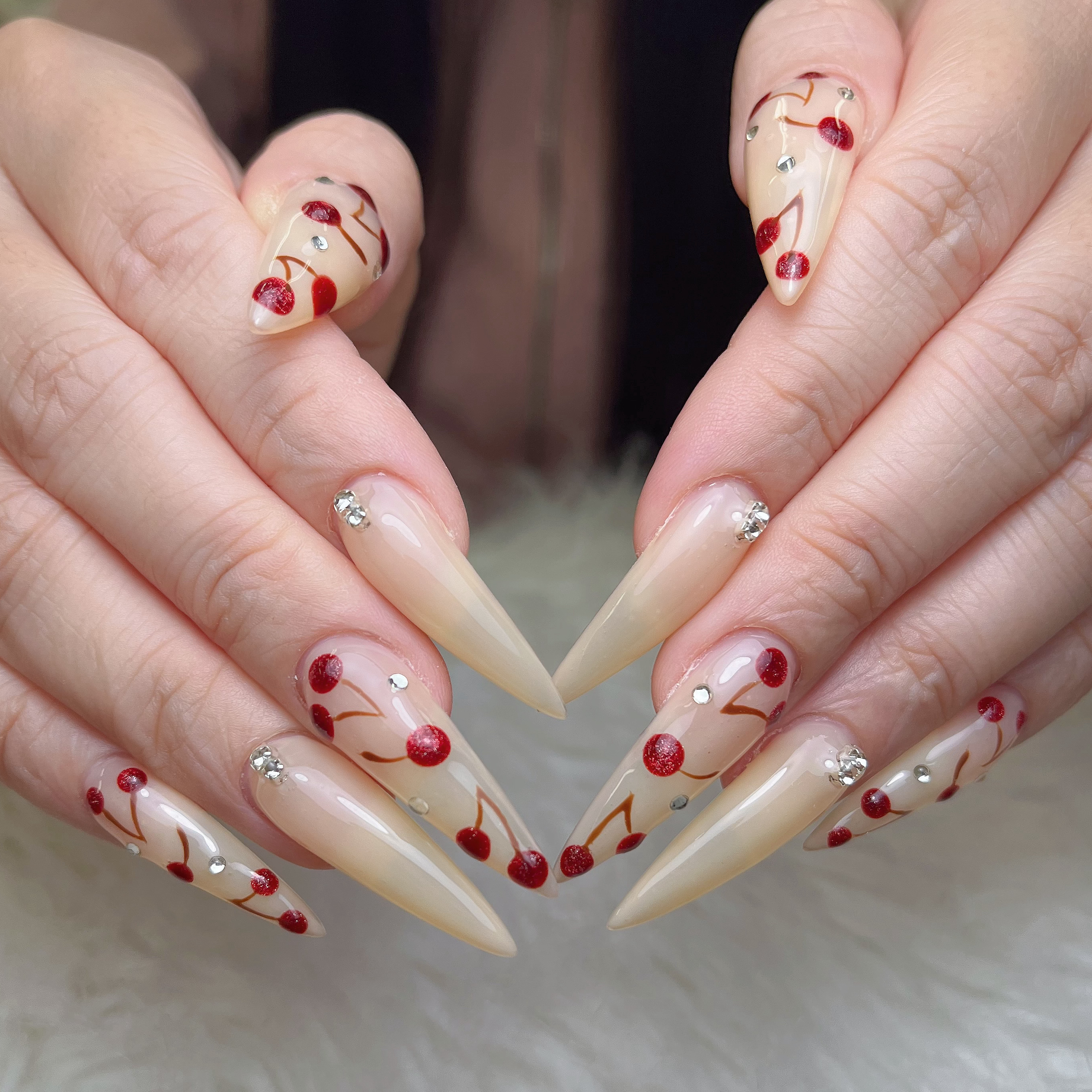Nie_Nail_Yui