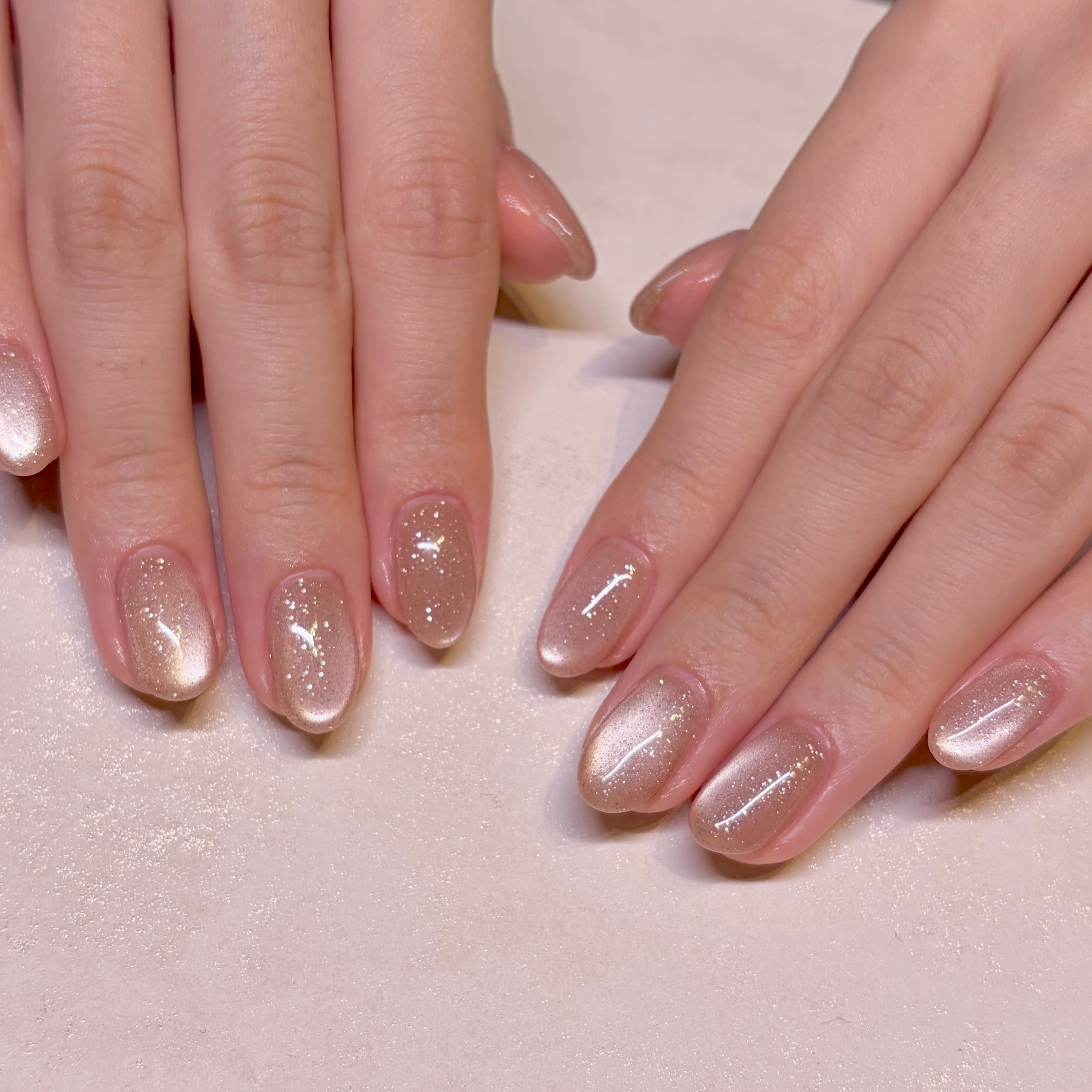 emu.nails