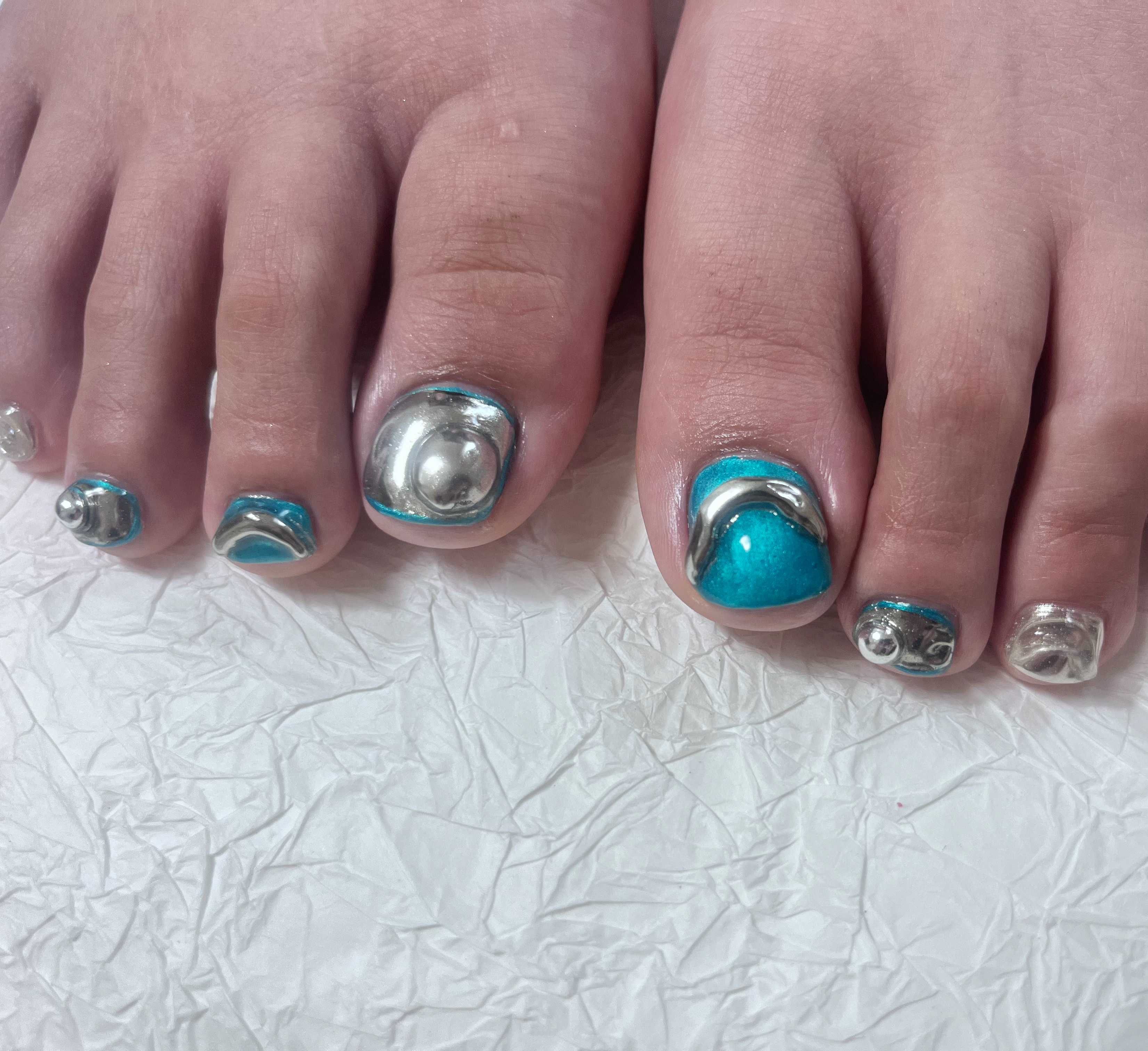 nail.plume