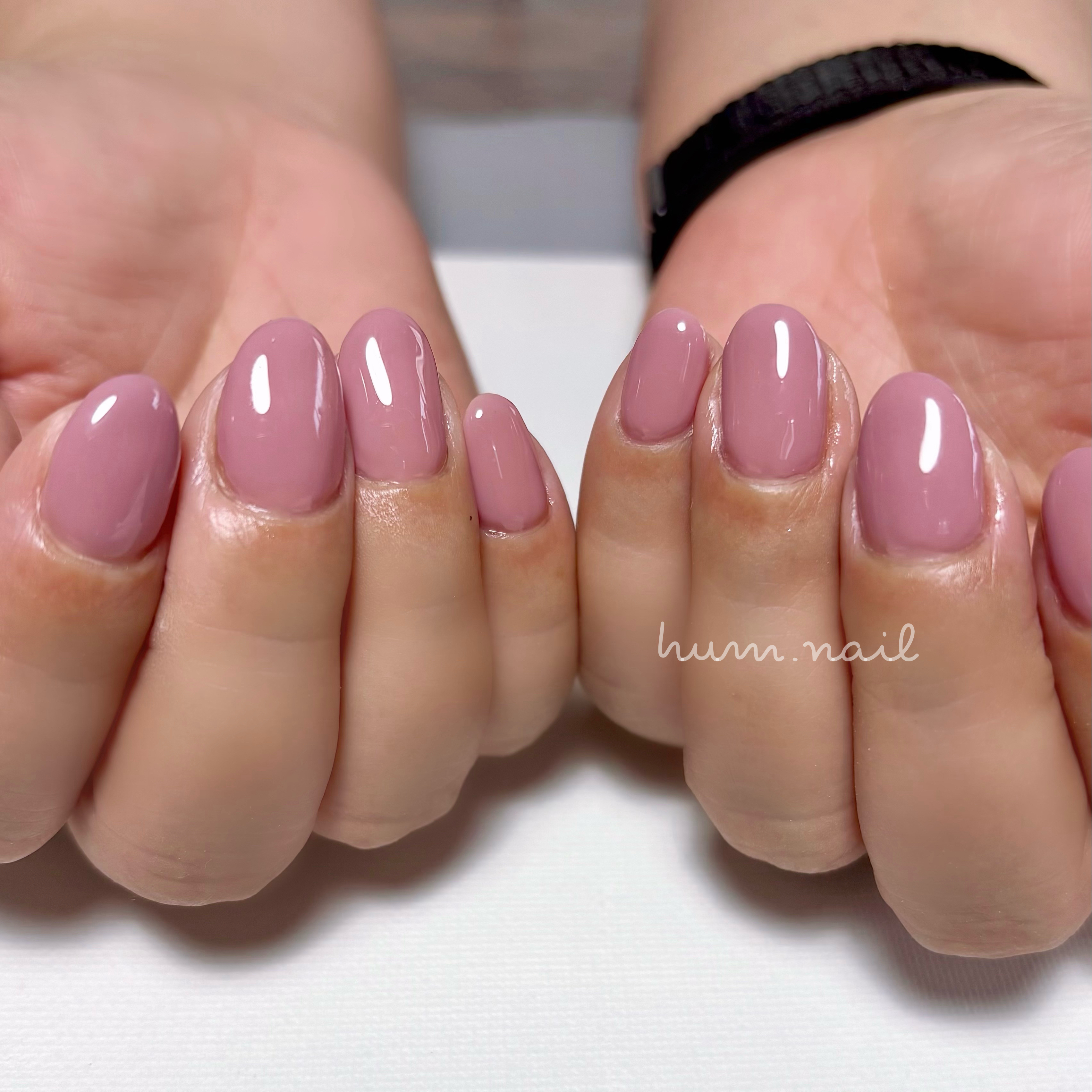 hum.nail
