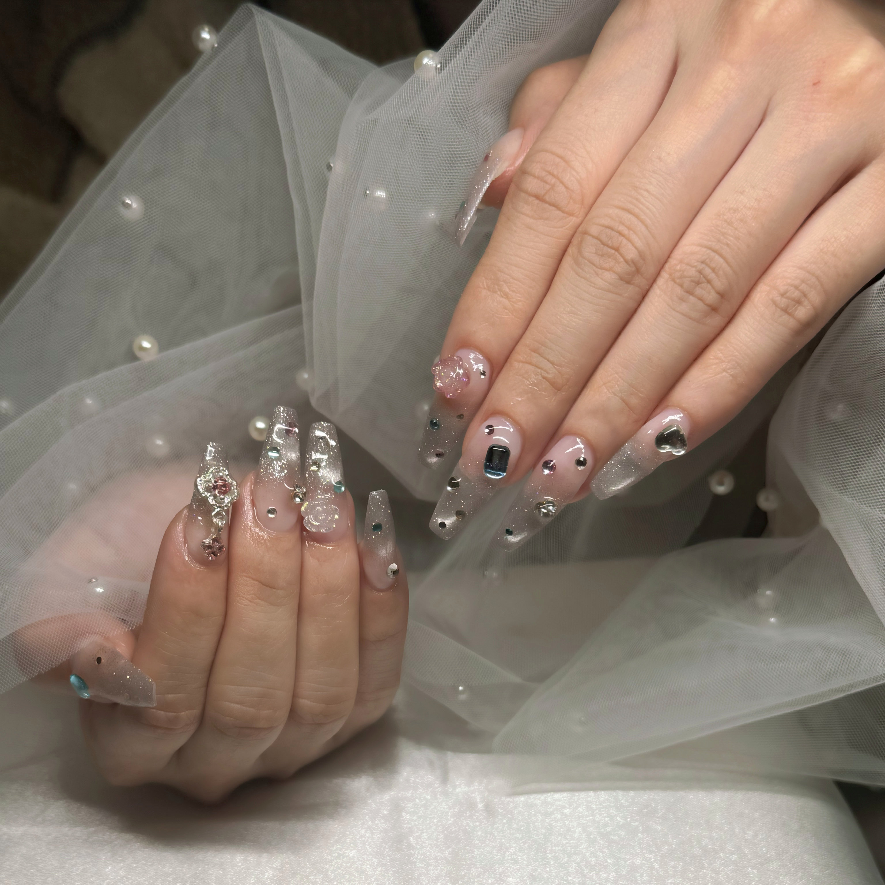 Anela_nail.