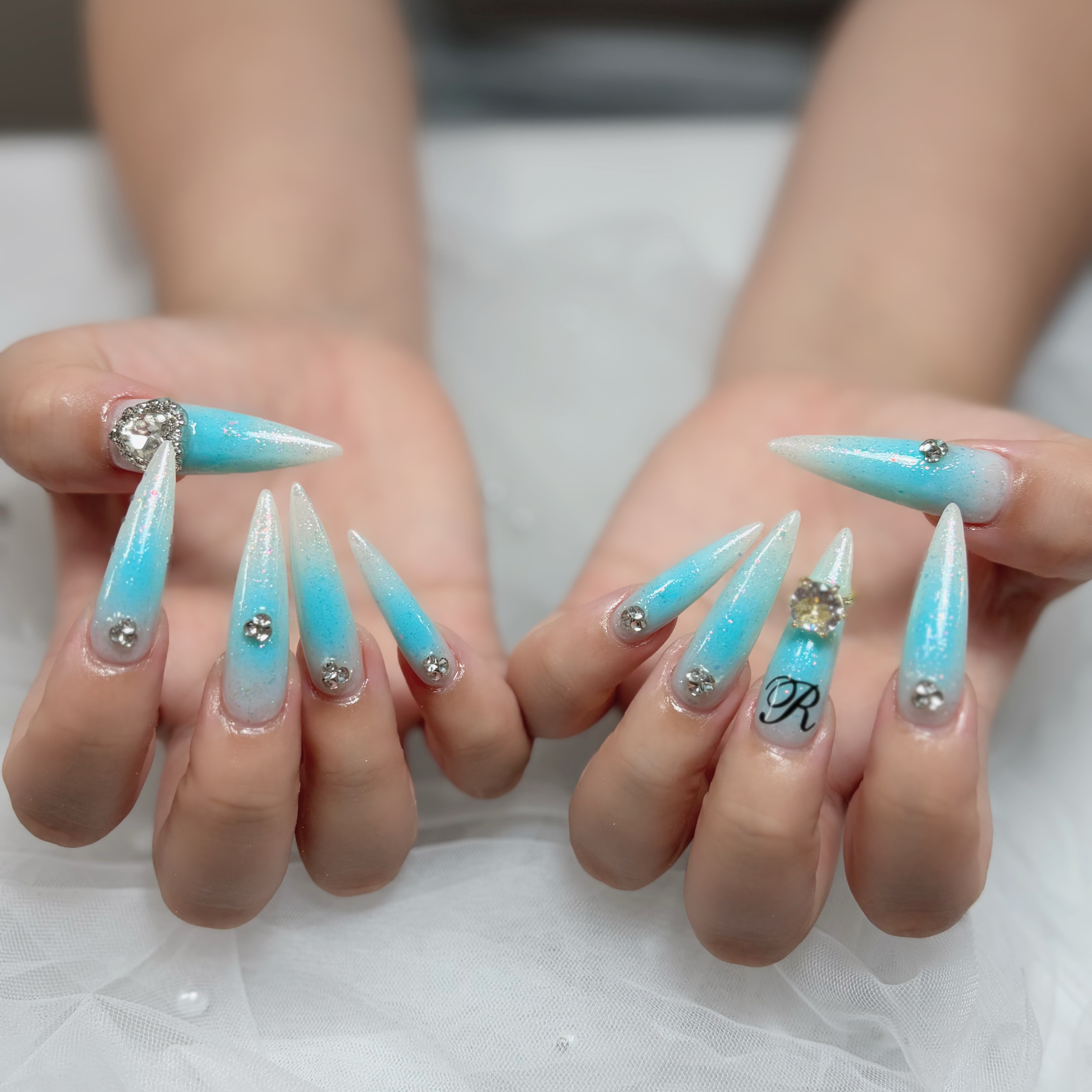 Huyn_Nail_