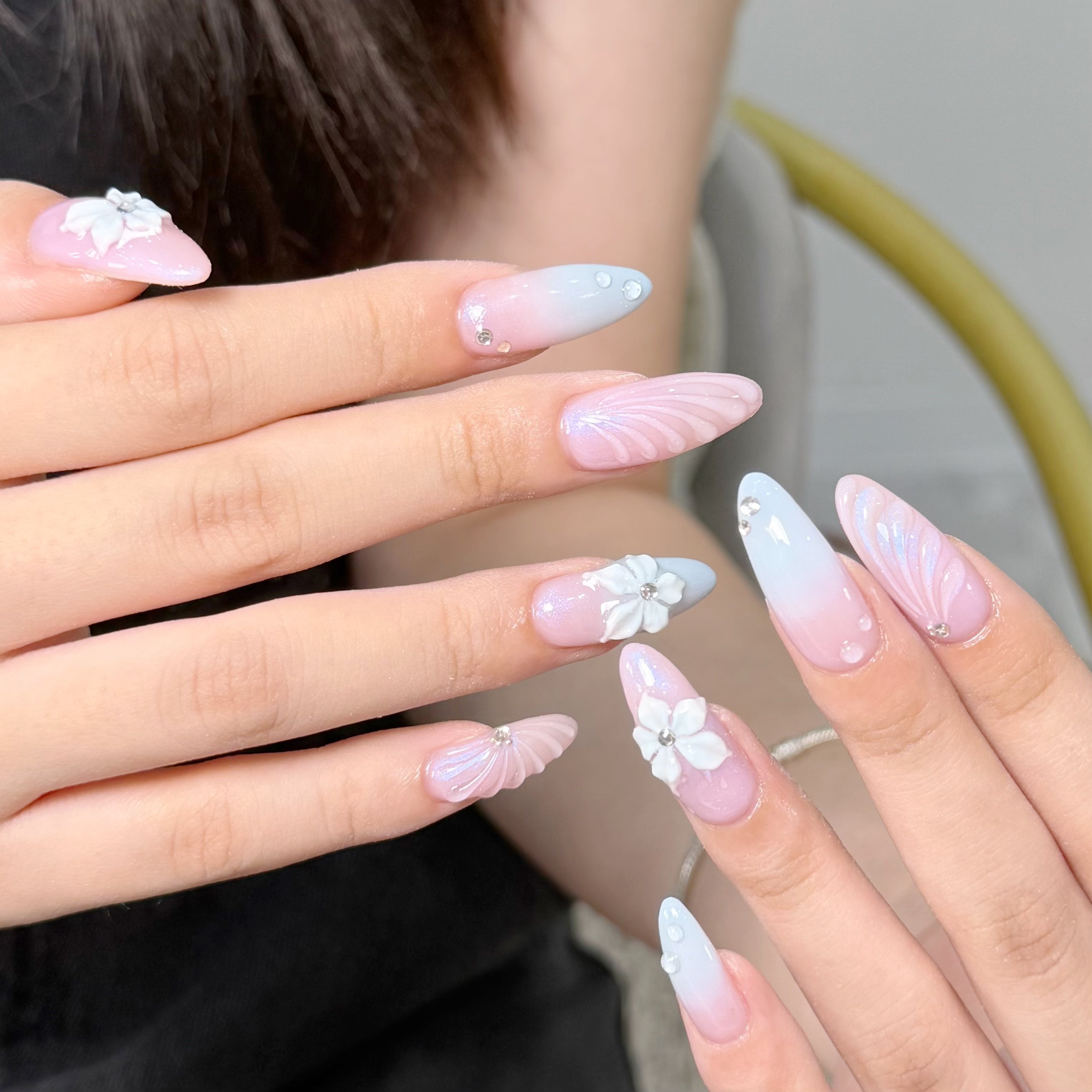 UM_NailSALON
