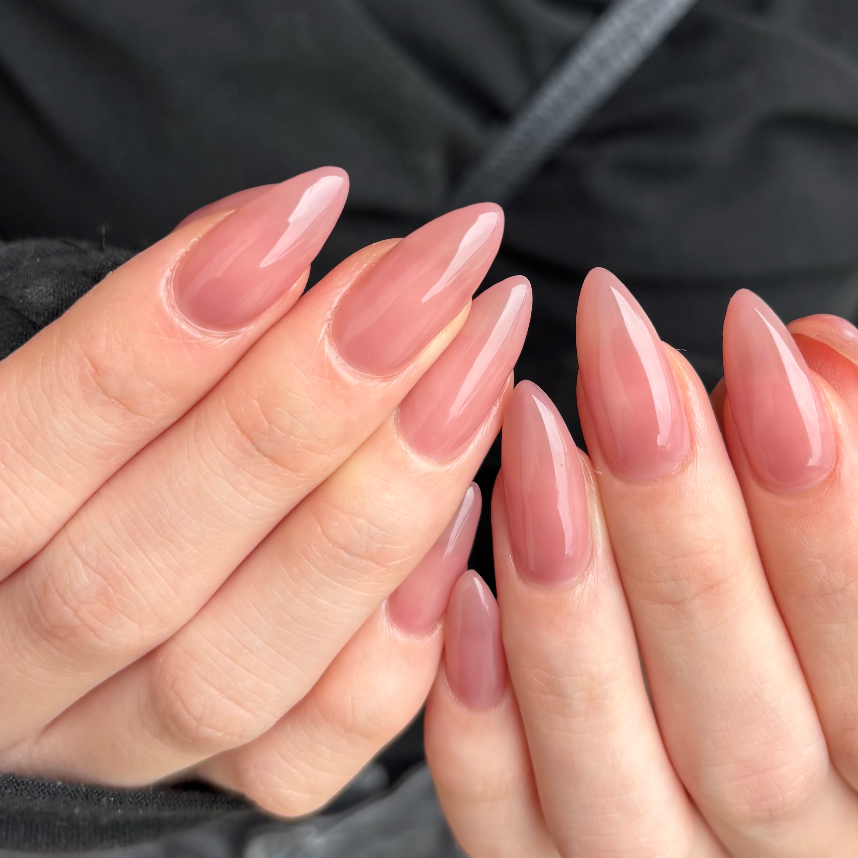 flore__nail