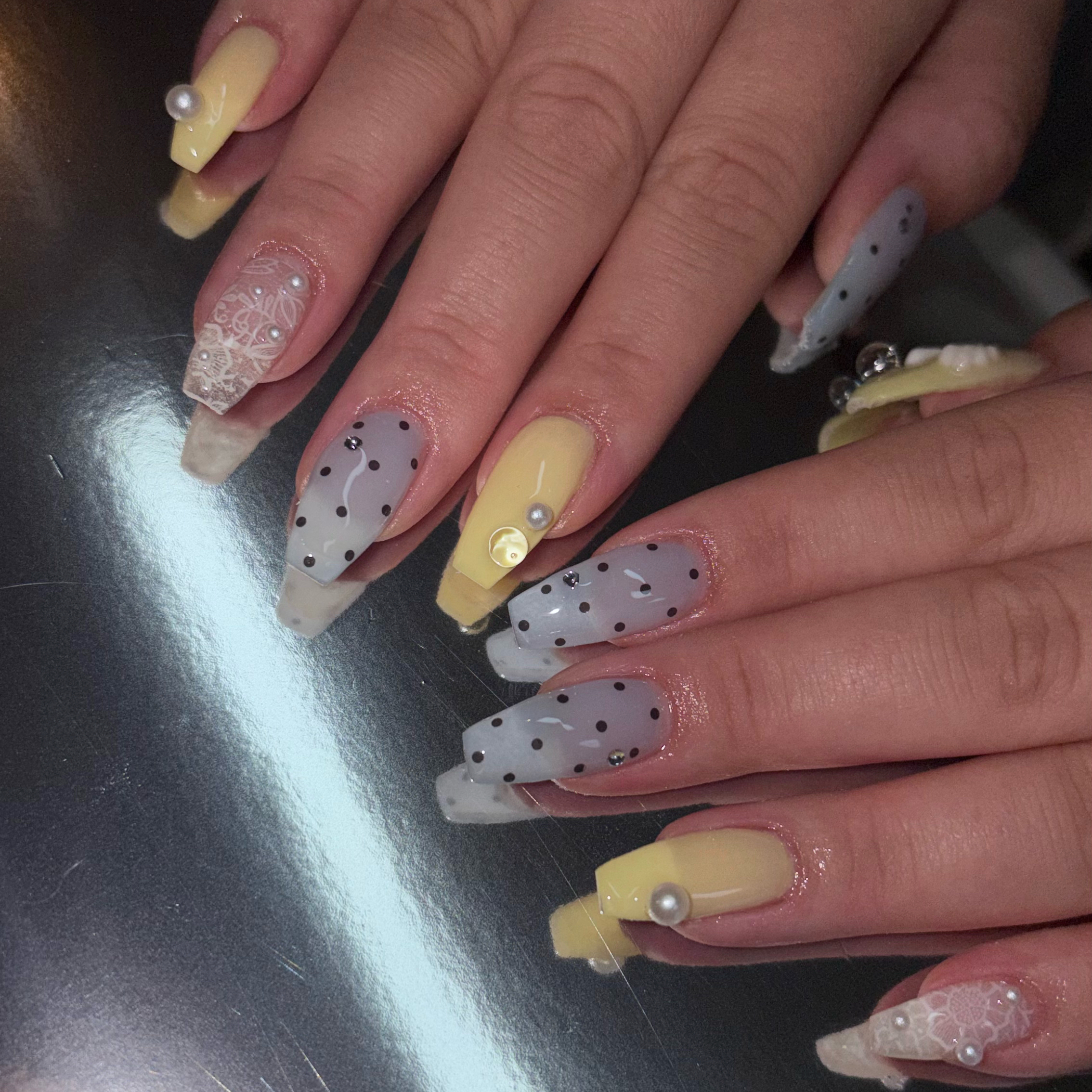 nyu_nail