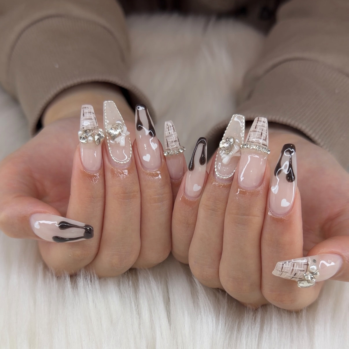 pinkdollhouse_nail