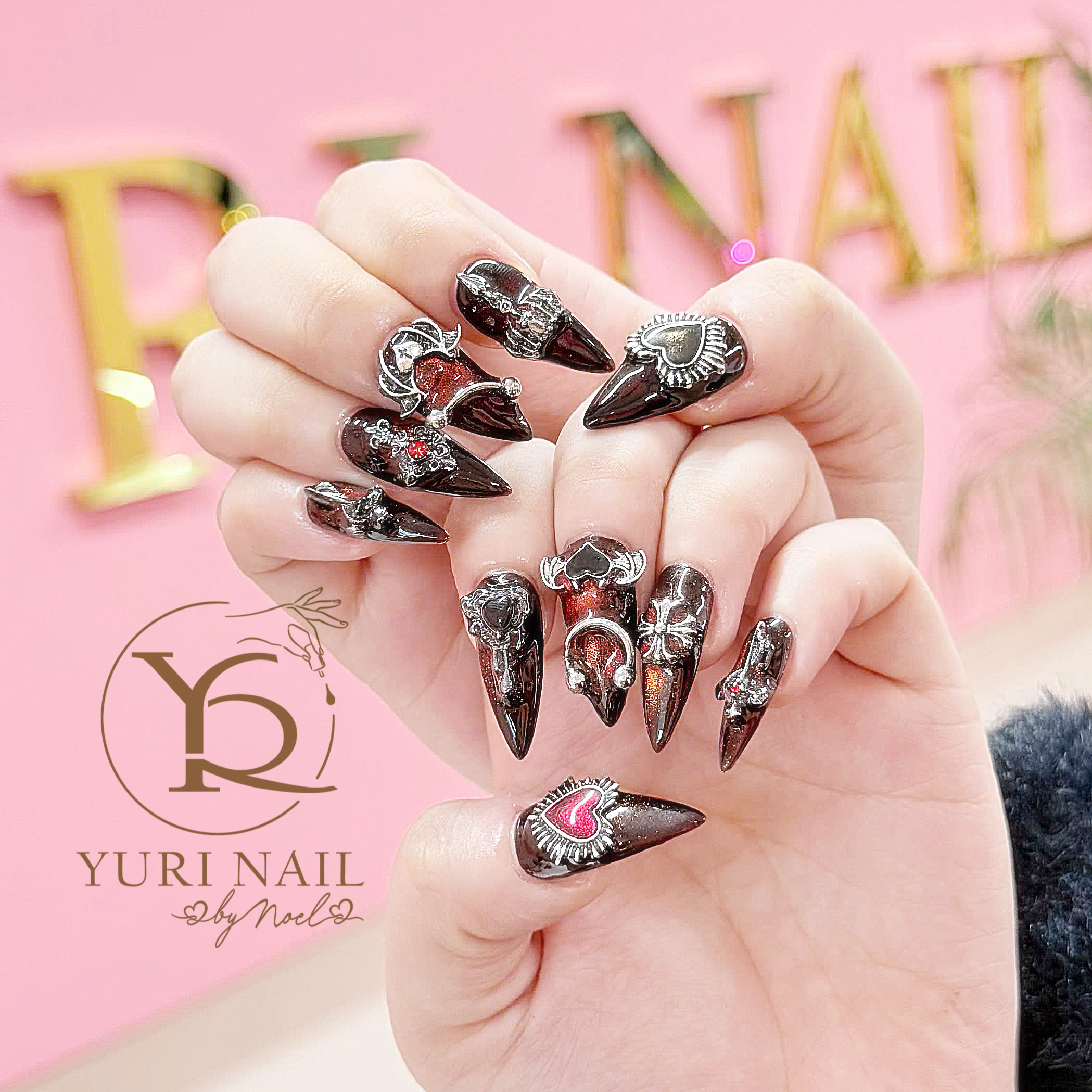 Yuri_nail_Anh