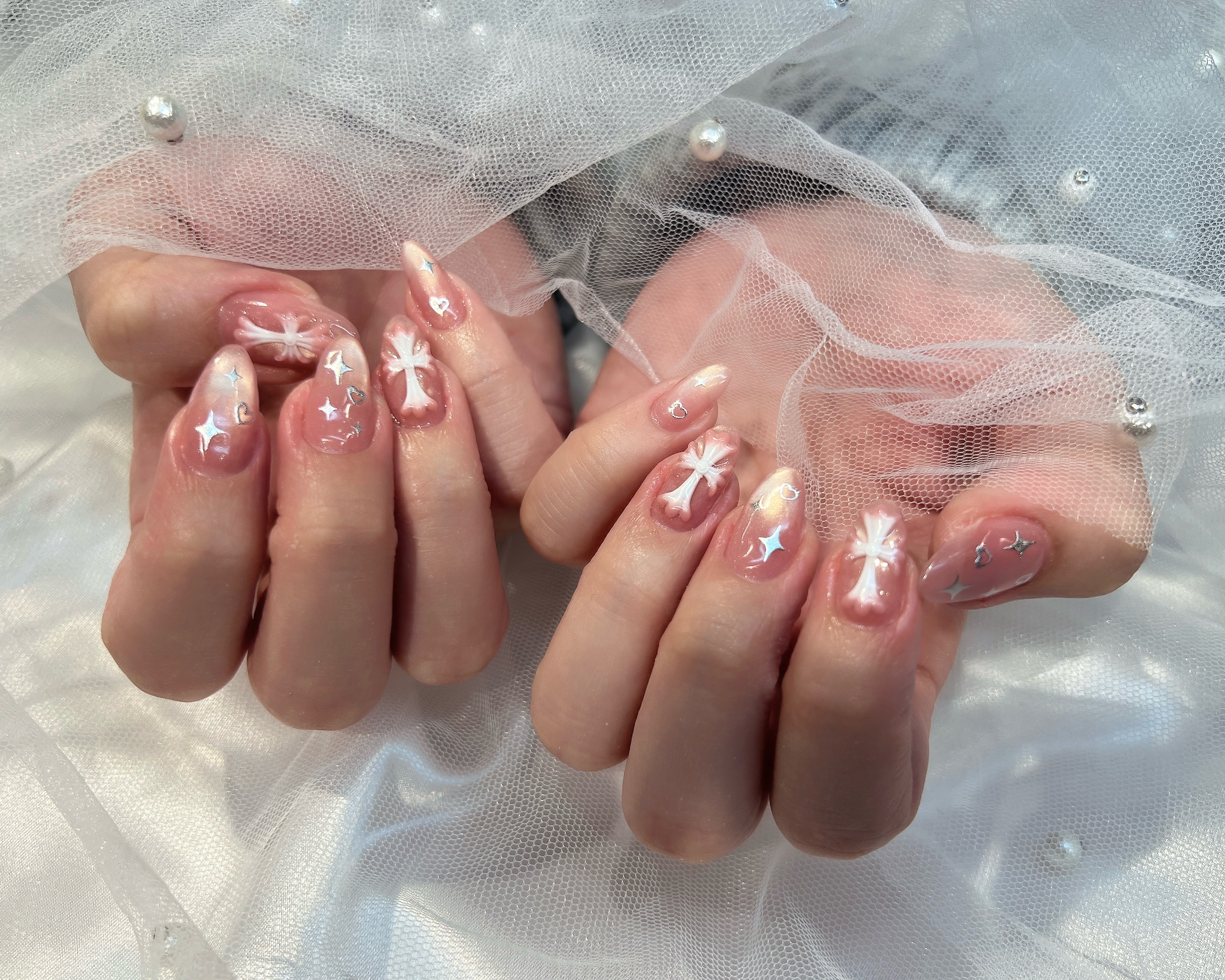 lavish_nail